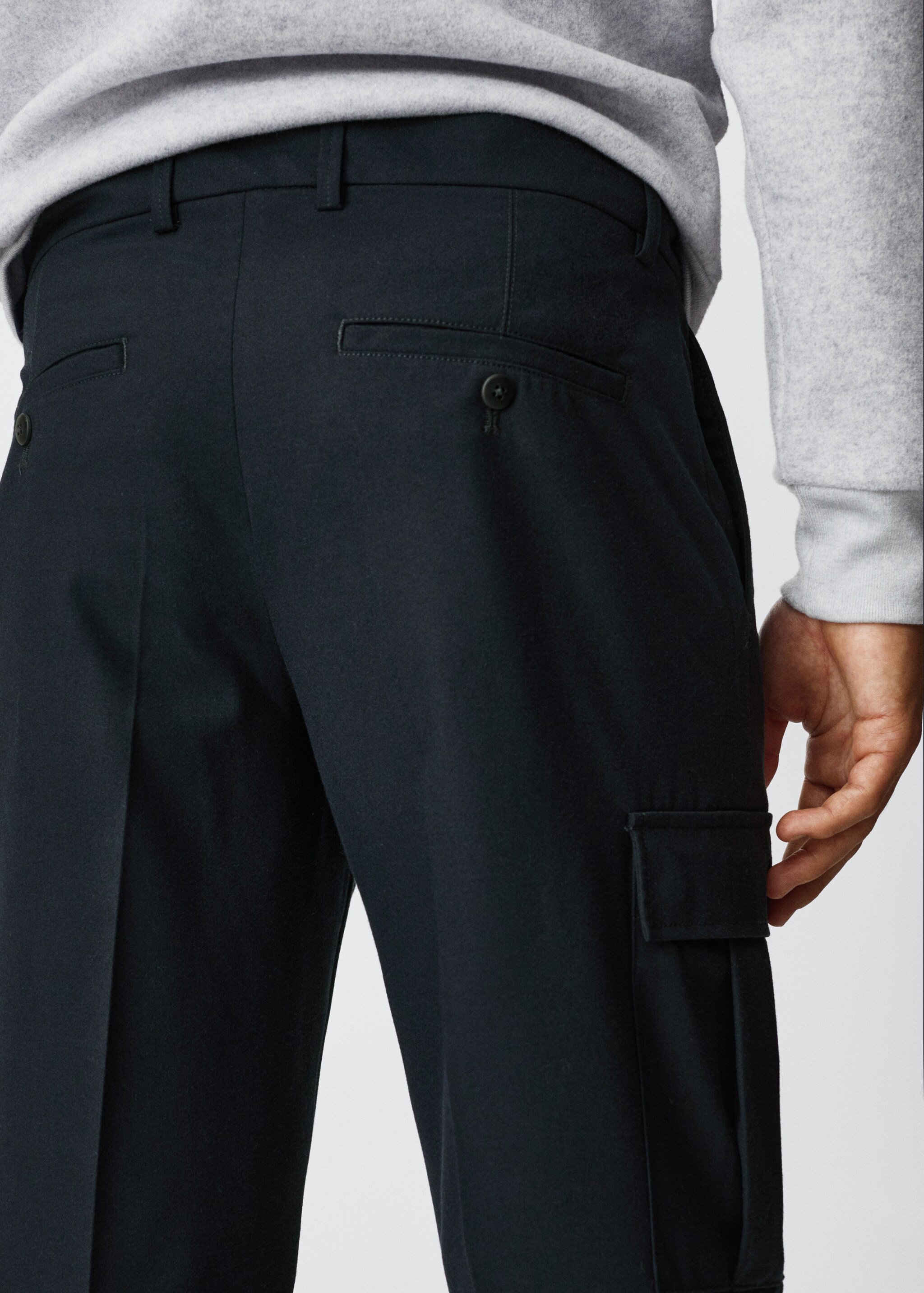 Cotton cargo trousers - Details of the article 1