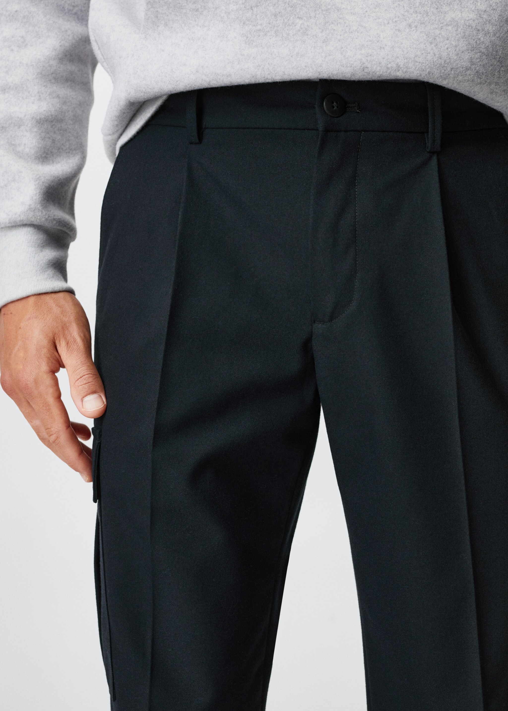 Cotton cargo trousers - Details of the article 4