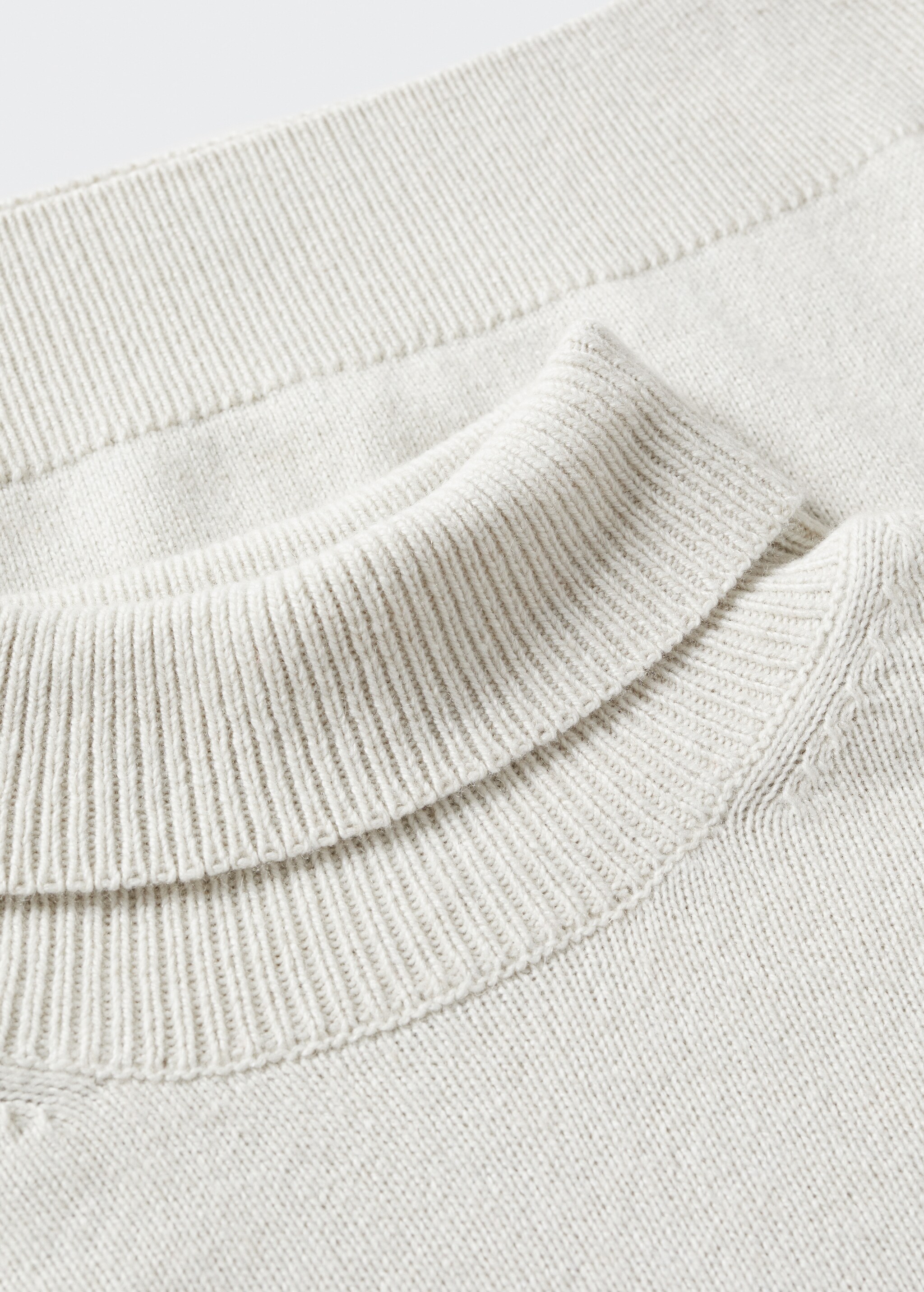 Turtleneck wool sweater - Details of the article 8