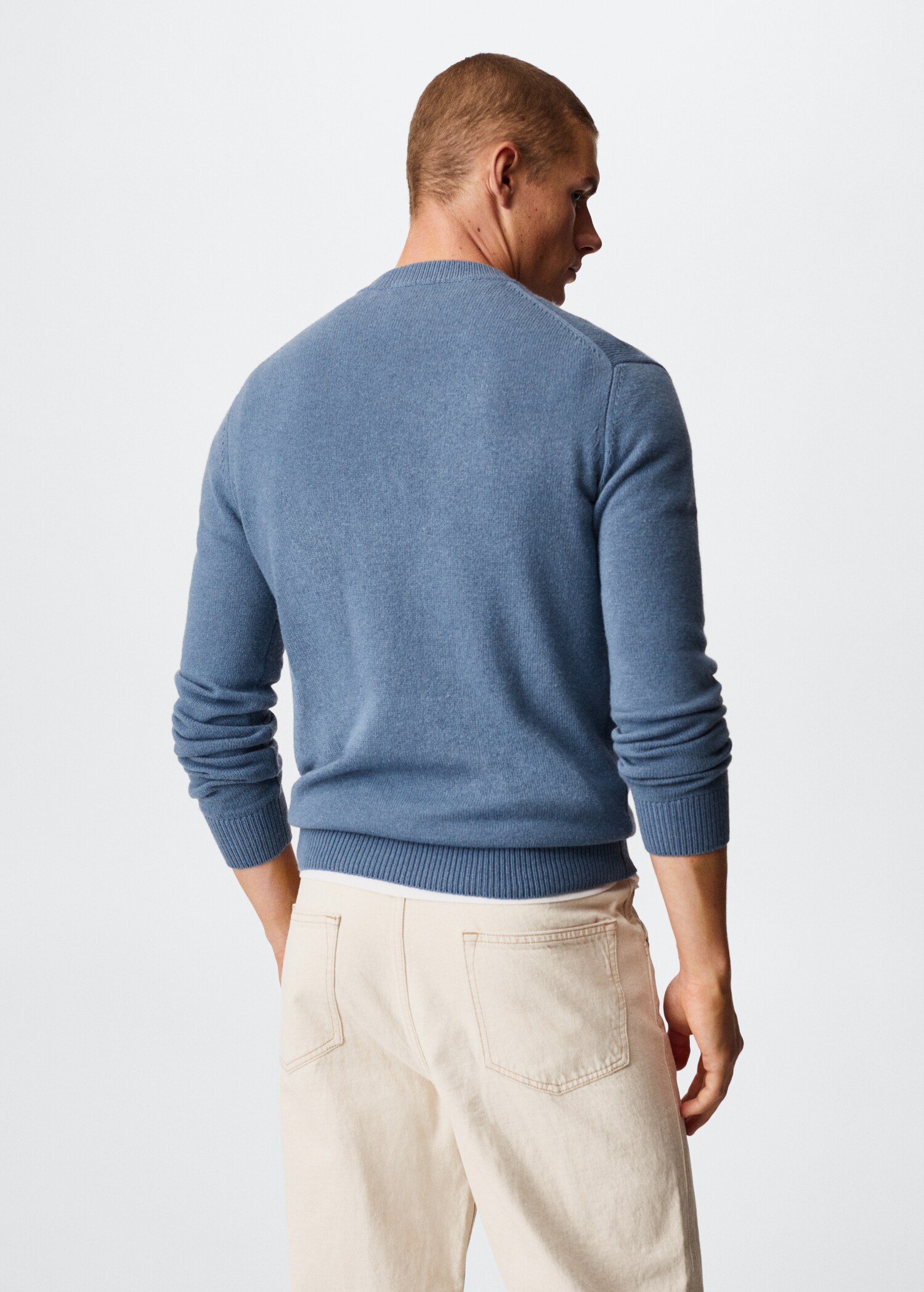 Cashmere wool sweater - Reverse of the article