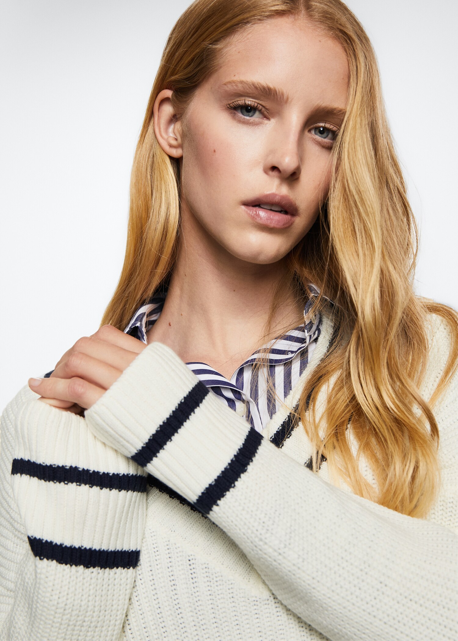Pull-over oversize col en V - Détail de l'article 4