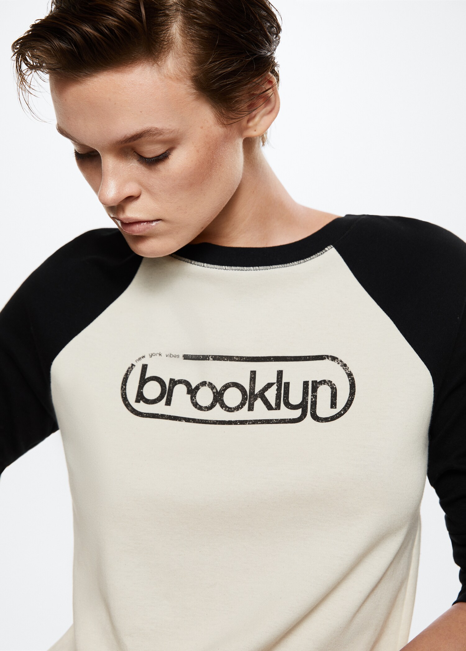 T-Shirt mit Textaufdruck - Detail des Artikels 4