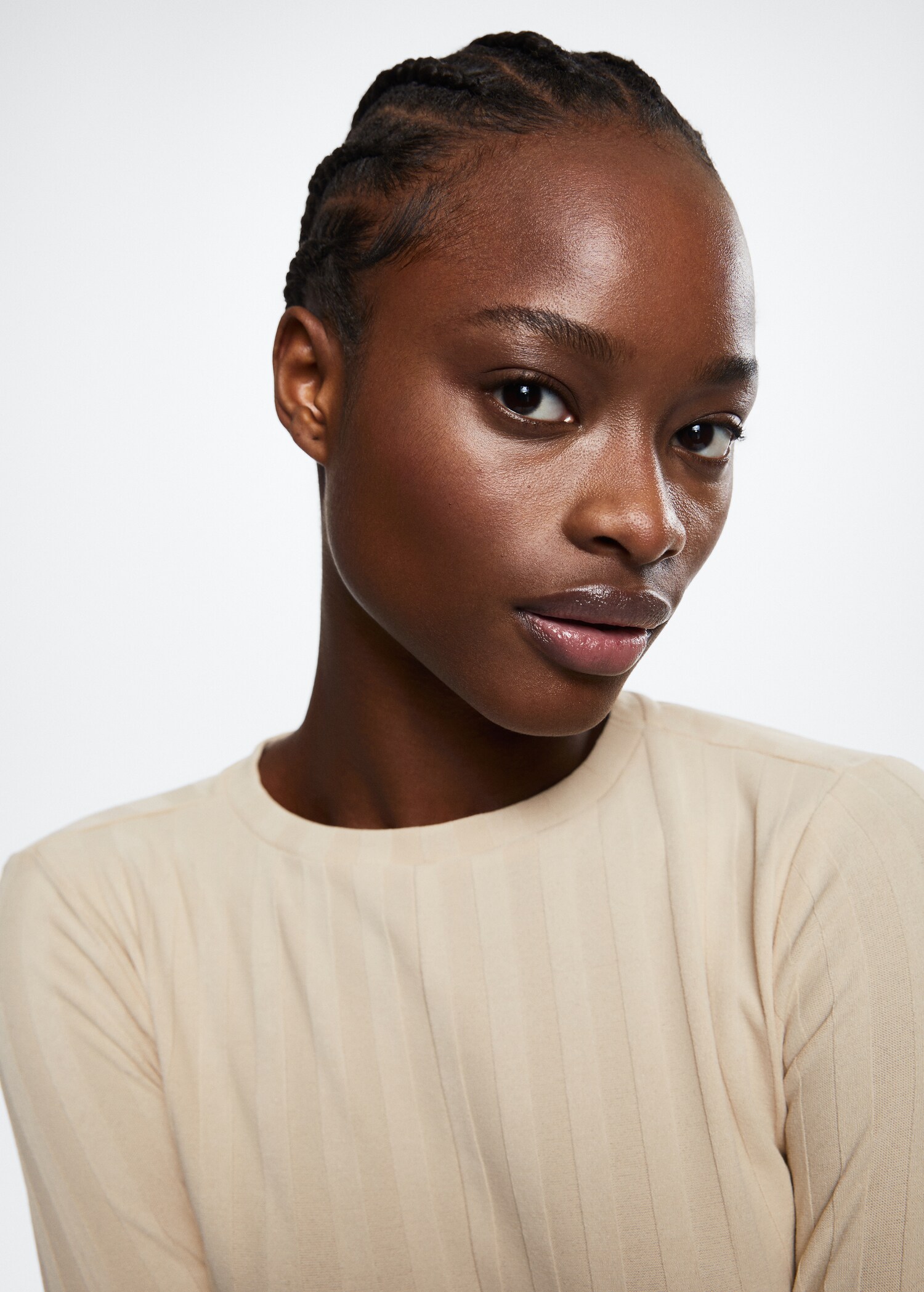 Long-sleeved t-shirt with cut-out - Details of the article 1