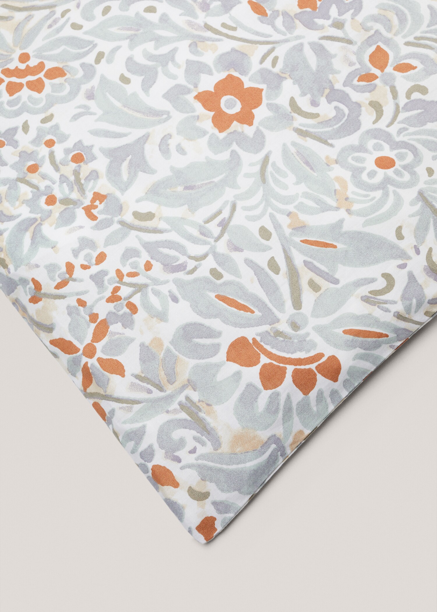 Duvet cover with floral design 60 in - Details of the article 1