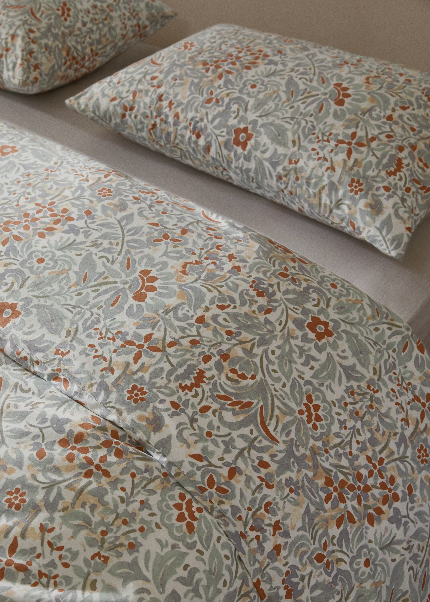 Duvet cover with floral design 60 in - Details of the article 7