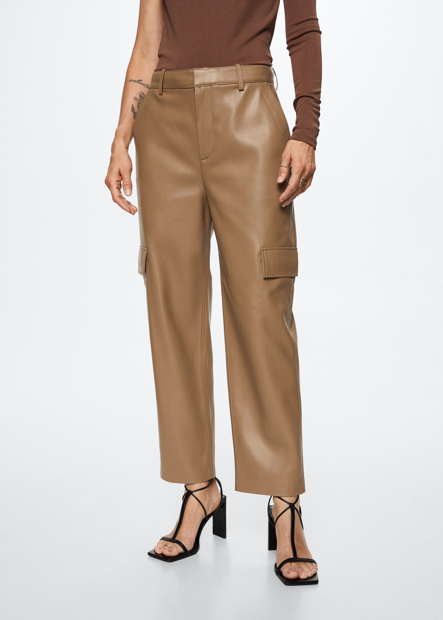 Leather-effect cargo trousers - Medium plane