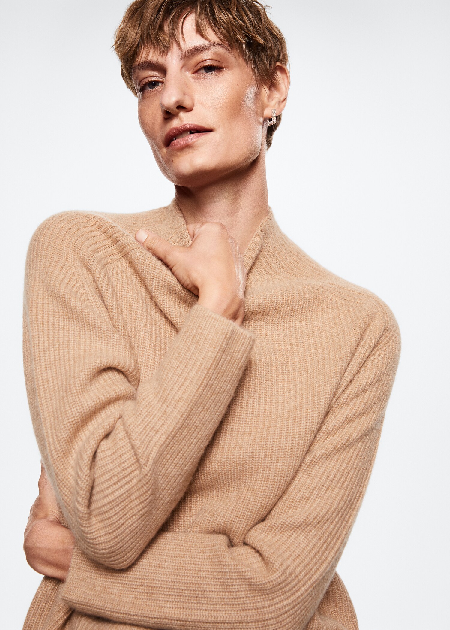Pullover mit halbhohem Kragen aus 100 % Kaschmir - Detail des Artikels 1