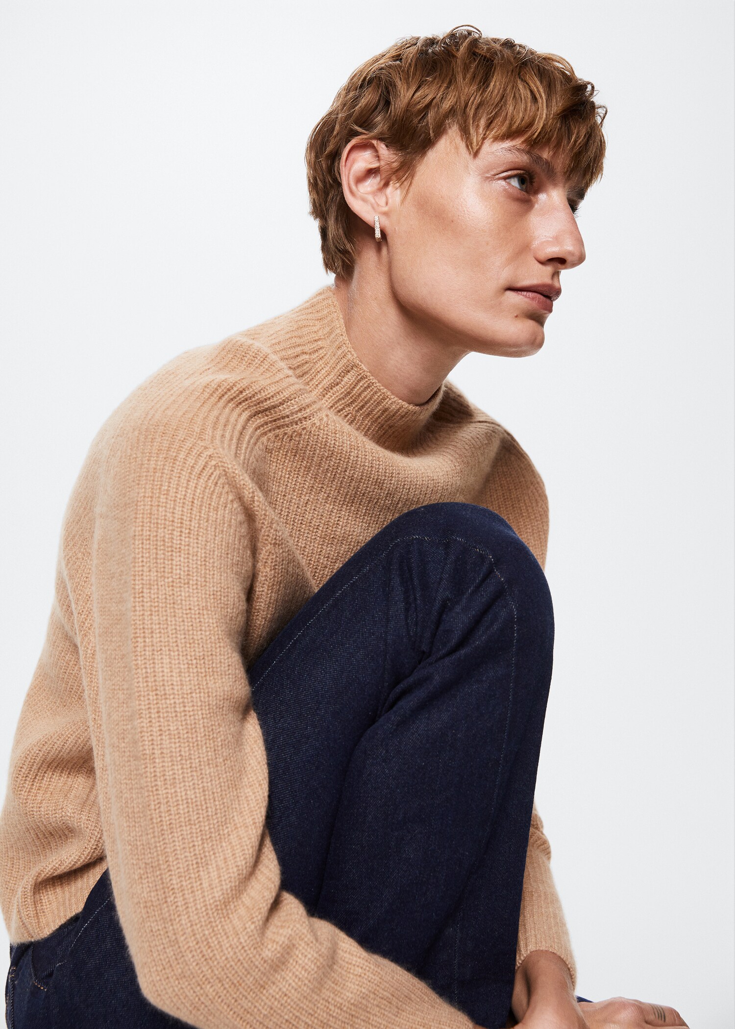 Pullover mit halbhohem Kragen aus 100 % Kaschmir - Detail des Artikels 6