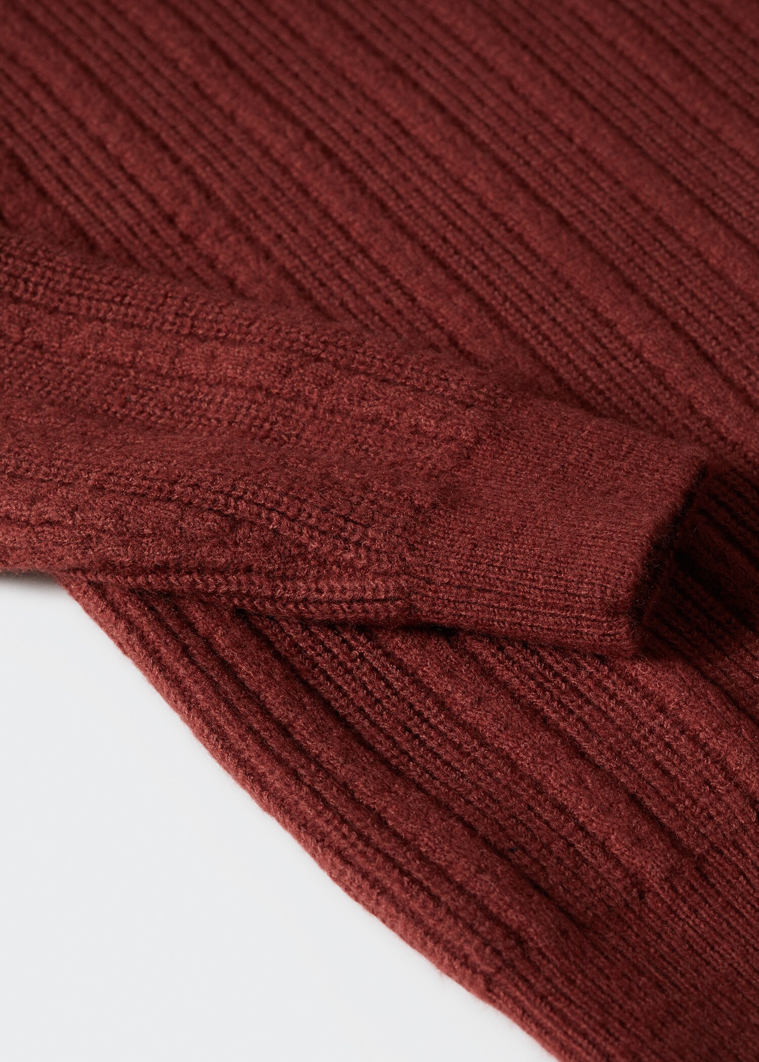 Strukturierter Pullover mit Stehkragen - Detail des Artikels 8