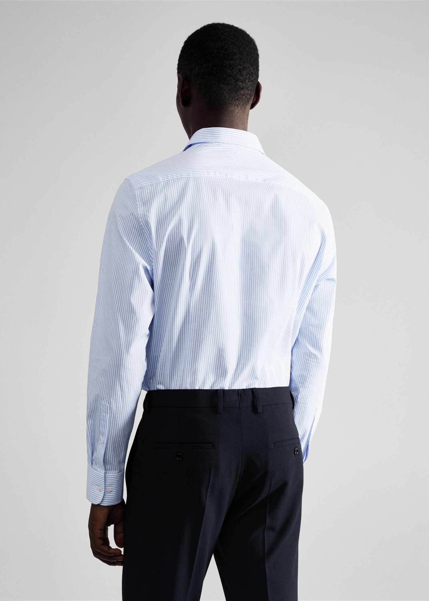 Slim fit thousand striped suit shirt - Reverse of the article