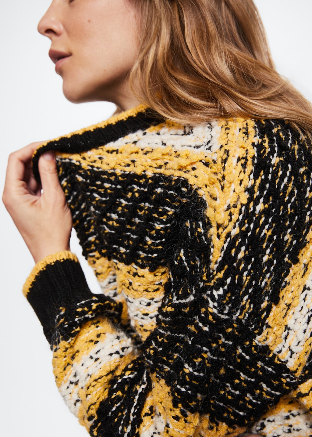 Black and gold sweater women's on sale