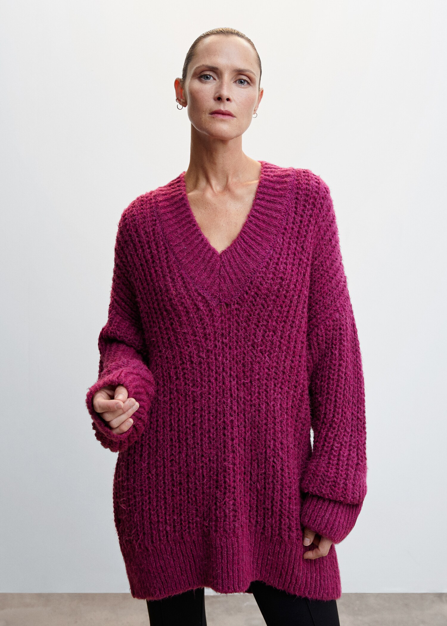 Oversized-Pullover mit V-Ausschnitt - Damen | MANGO OUTLET 
