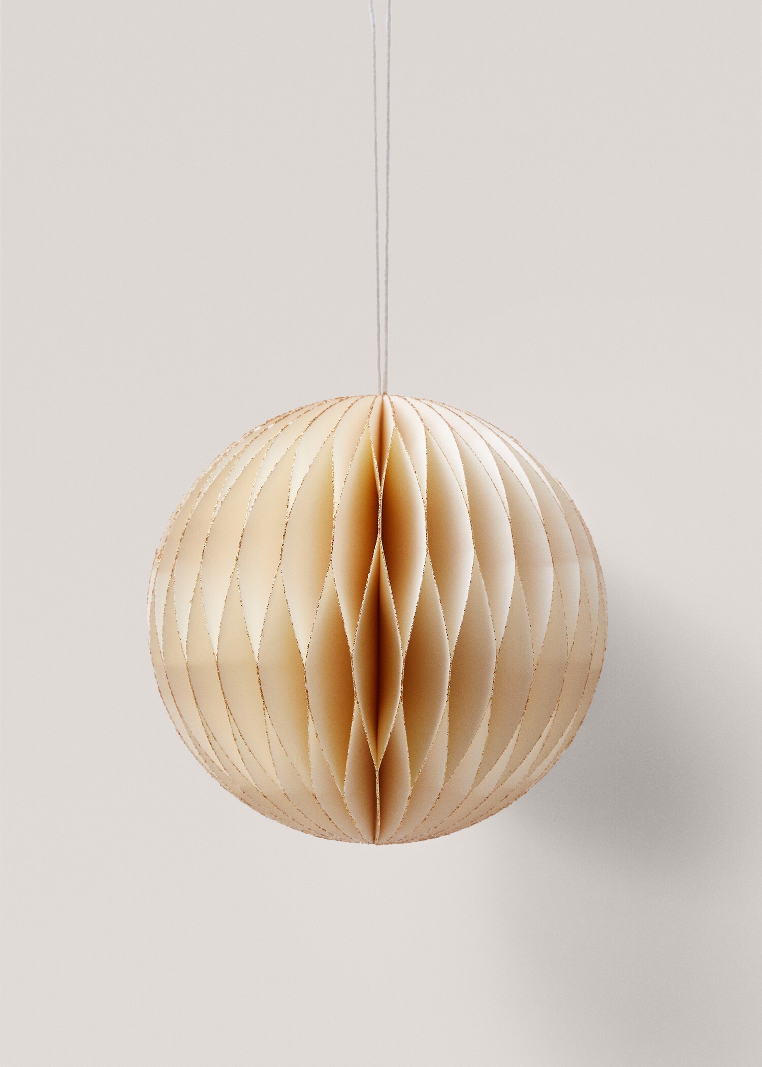 Christmas ball ornament - Details of the article 1