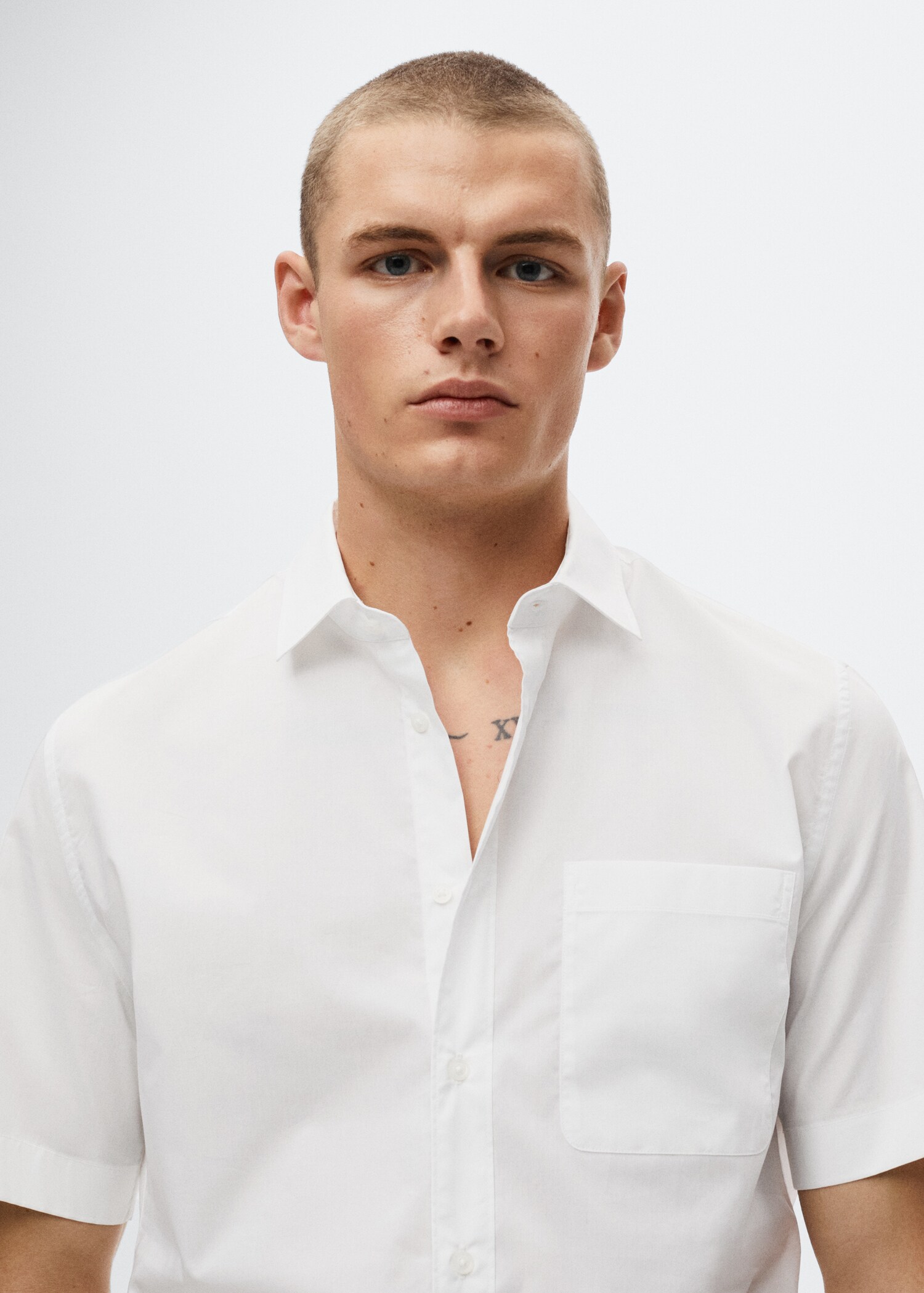 Short sleeved cotton shirt - Details of the article 1