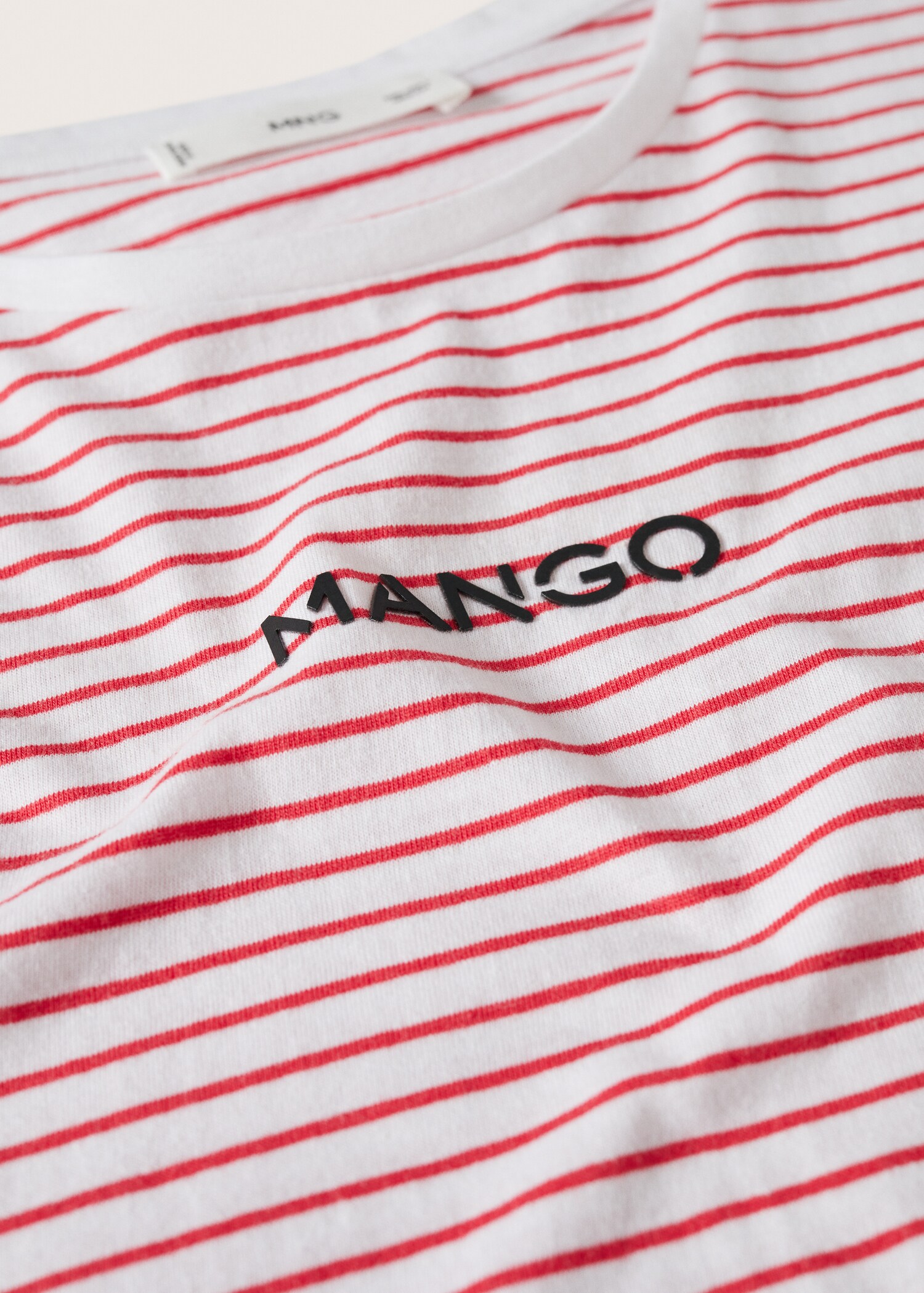 T-Shirt mit Metallic-Logo - Detail des Artikels 8
