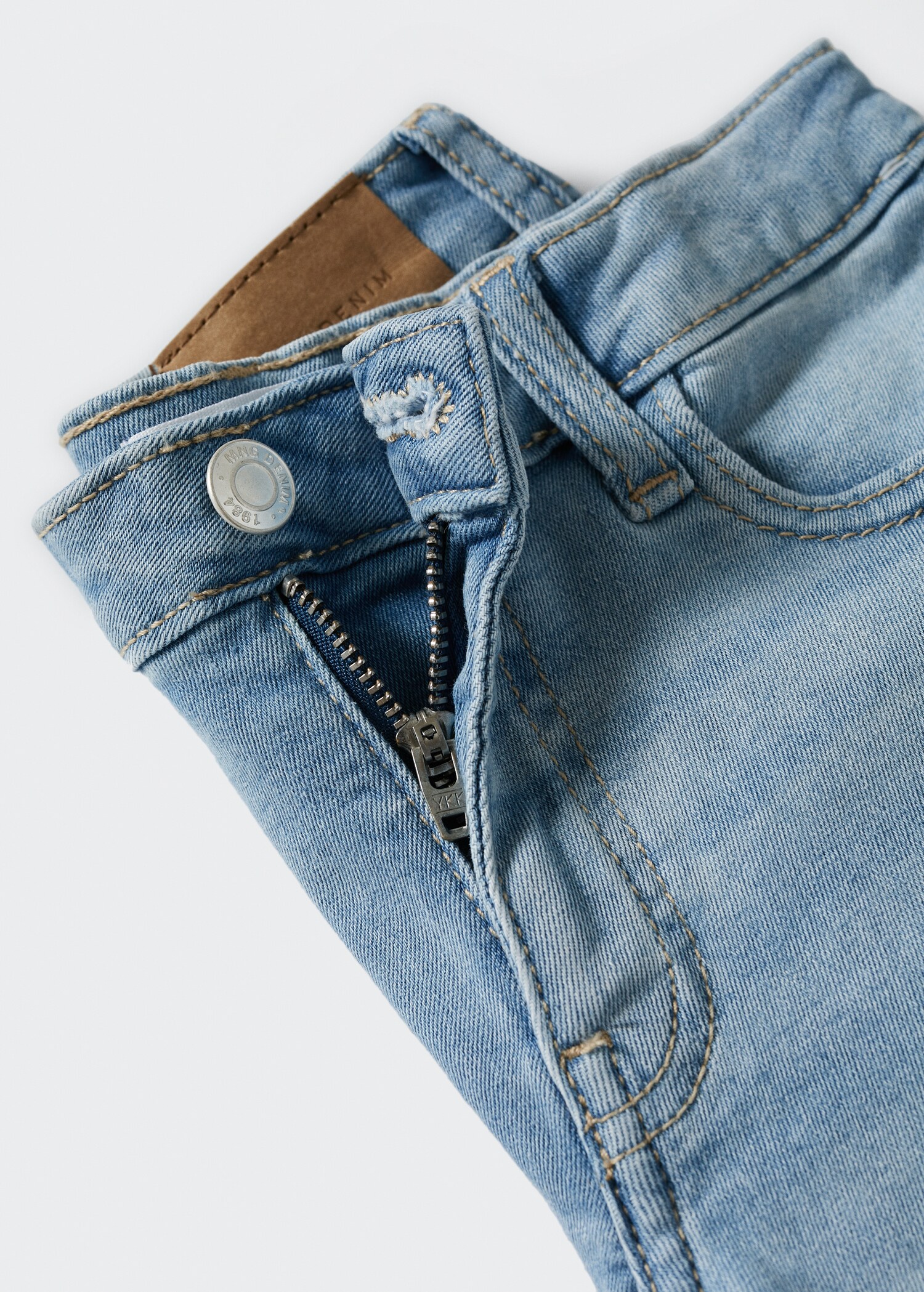 Rolled-up hem denim shorts - Details of the article 8