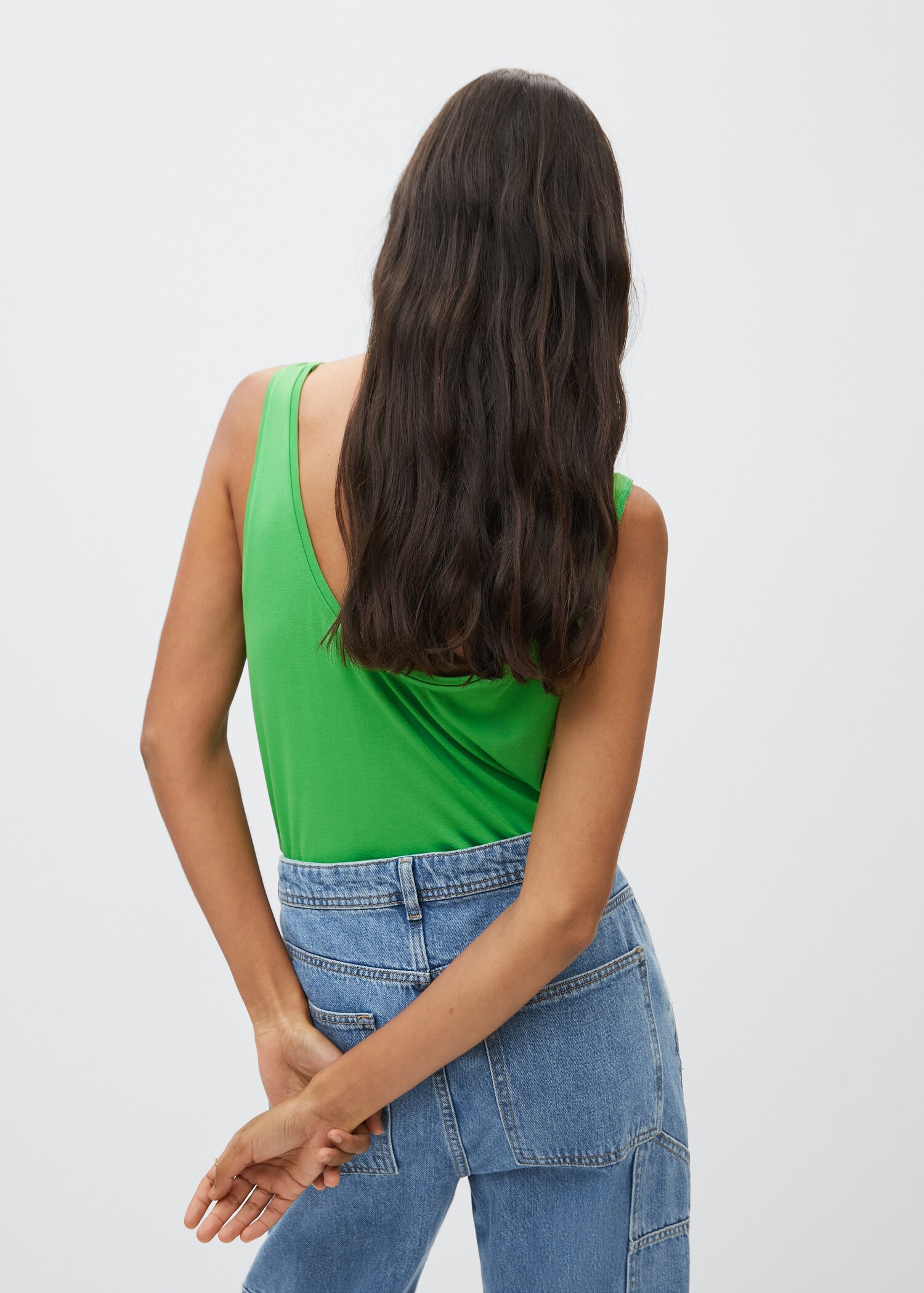 Flowy strap top - Reverse of the article