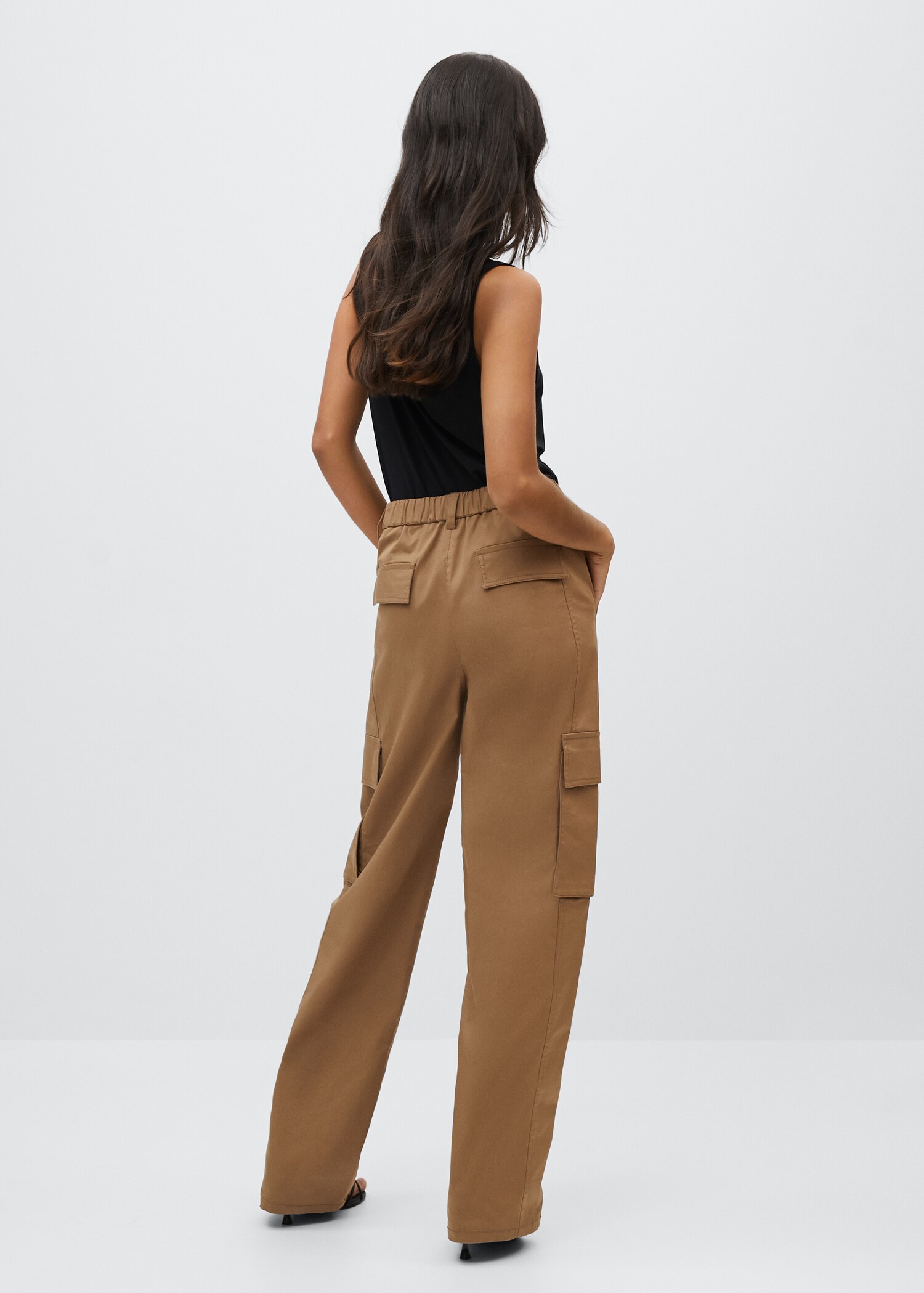 Flowy strap top - Reverse of the article