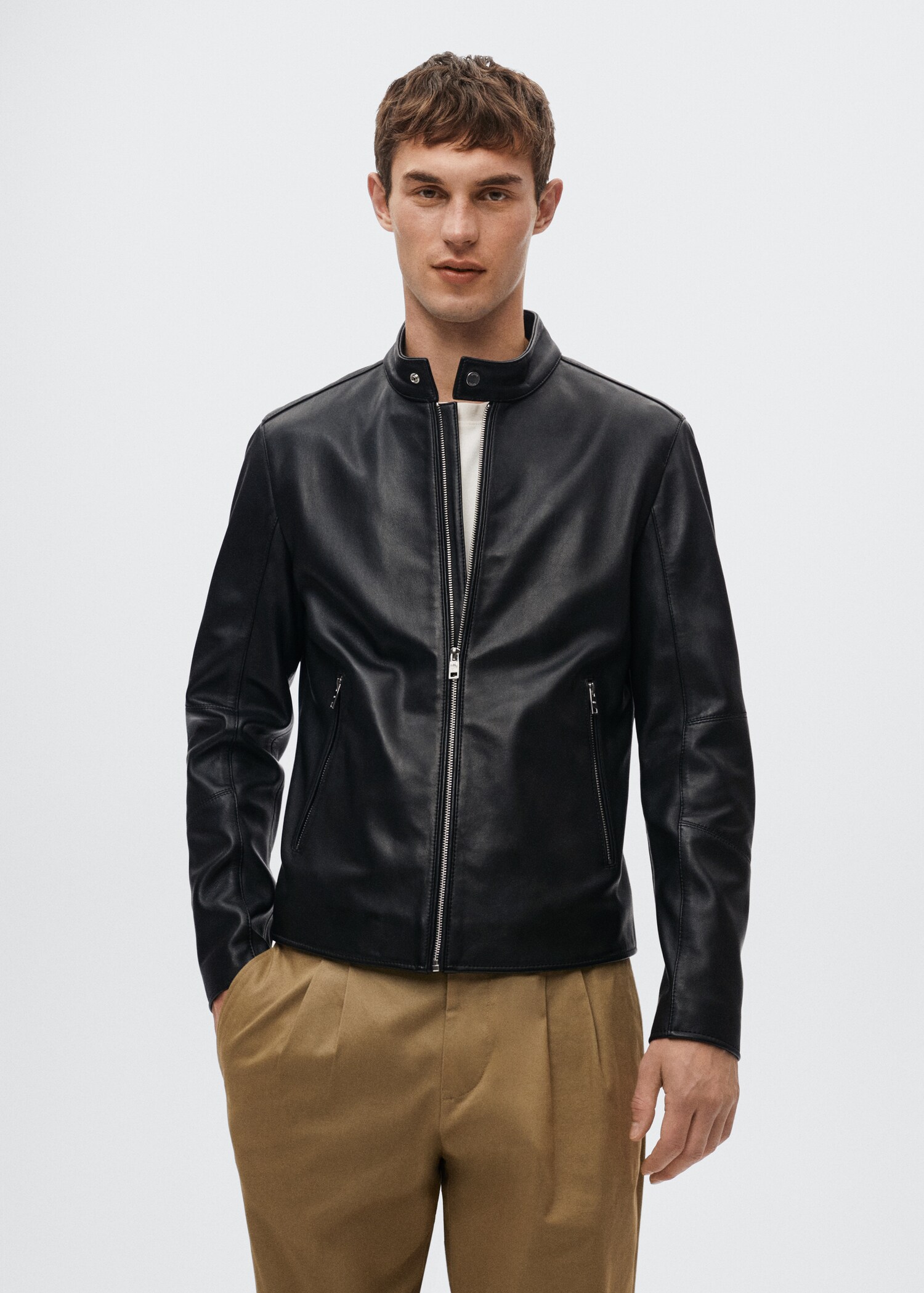 Cazadora biker piel - Plano medio