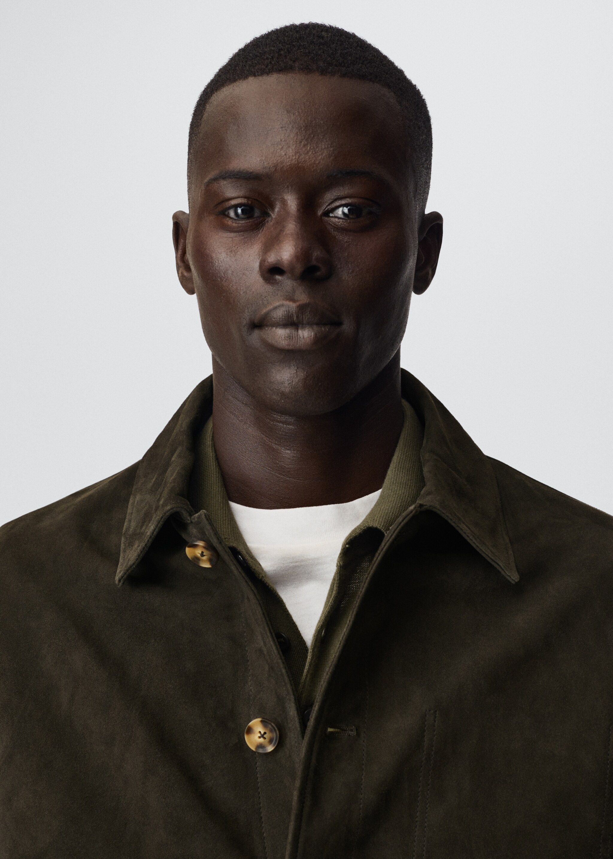 Suede overshirt with pockets - Details of the article 1, Grey. Ref: 37010138-00.