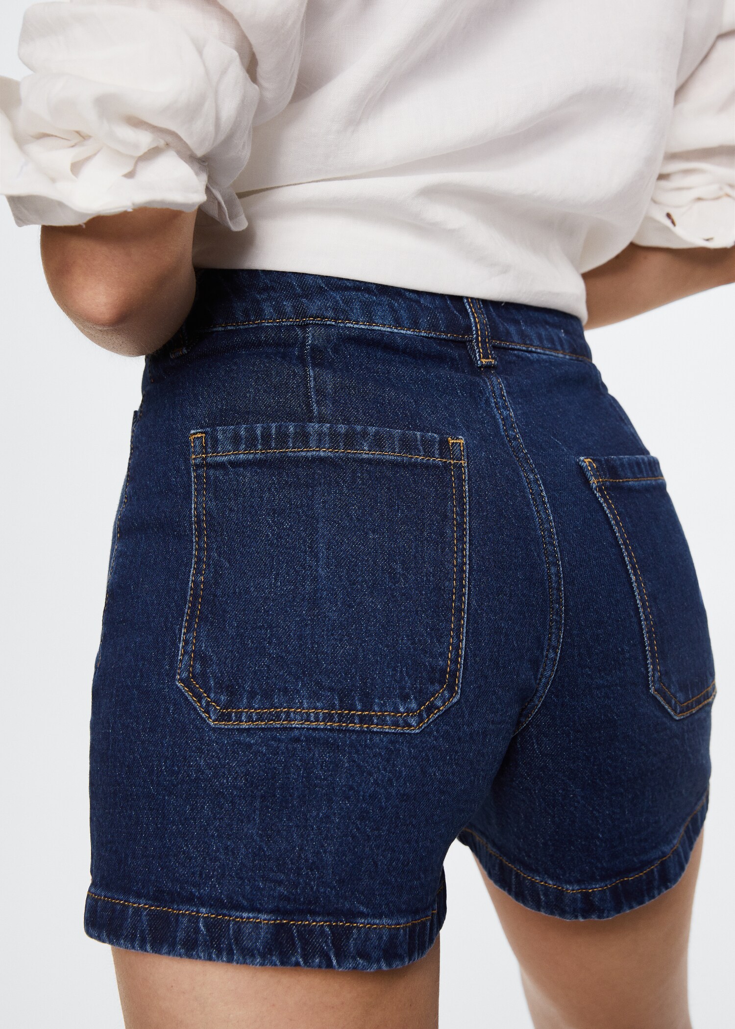 Slim denim shorts - Details of the article 2