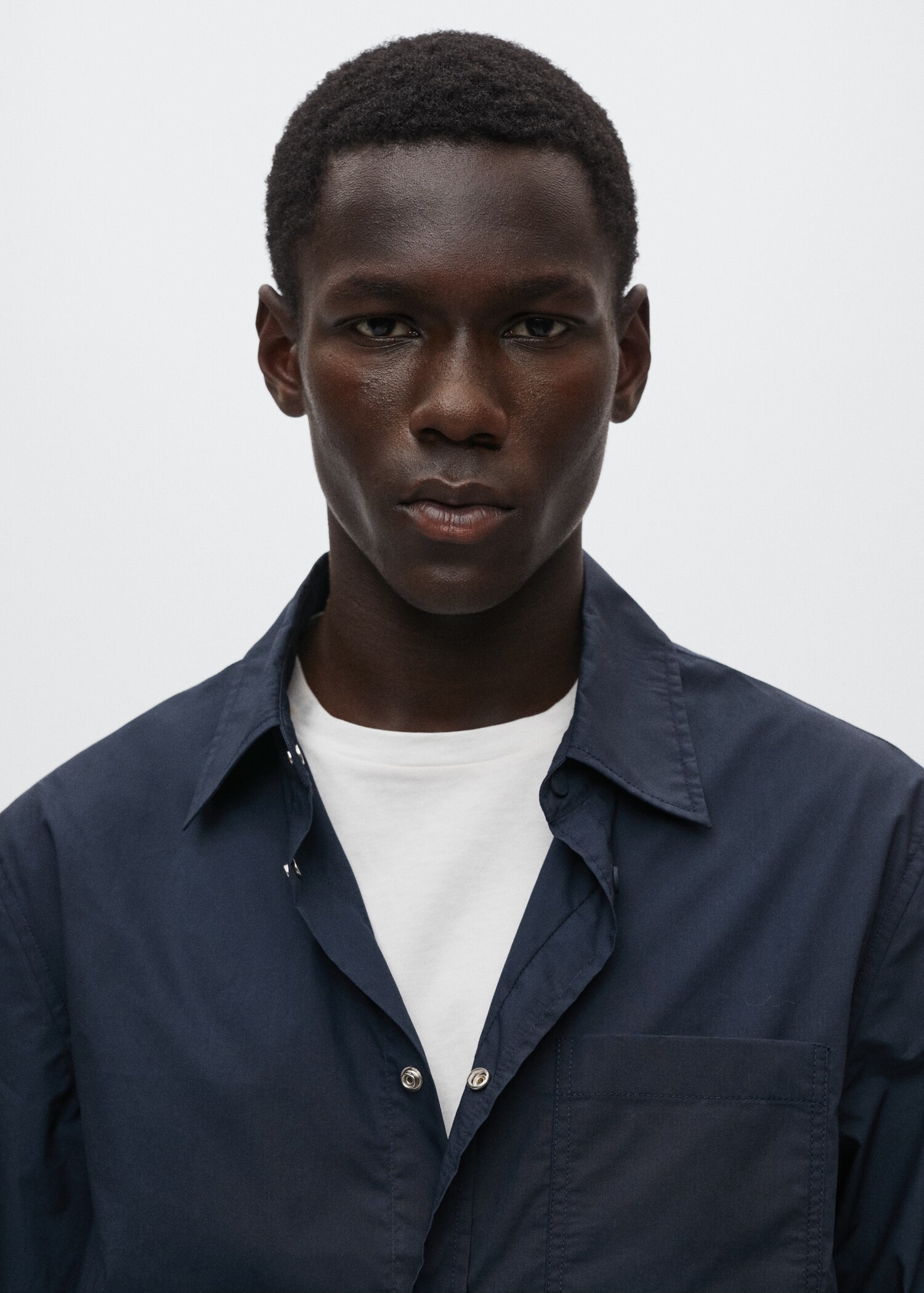 Chest-pocket cotton overshirt - Details of the article 1