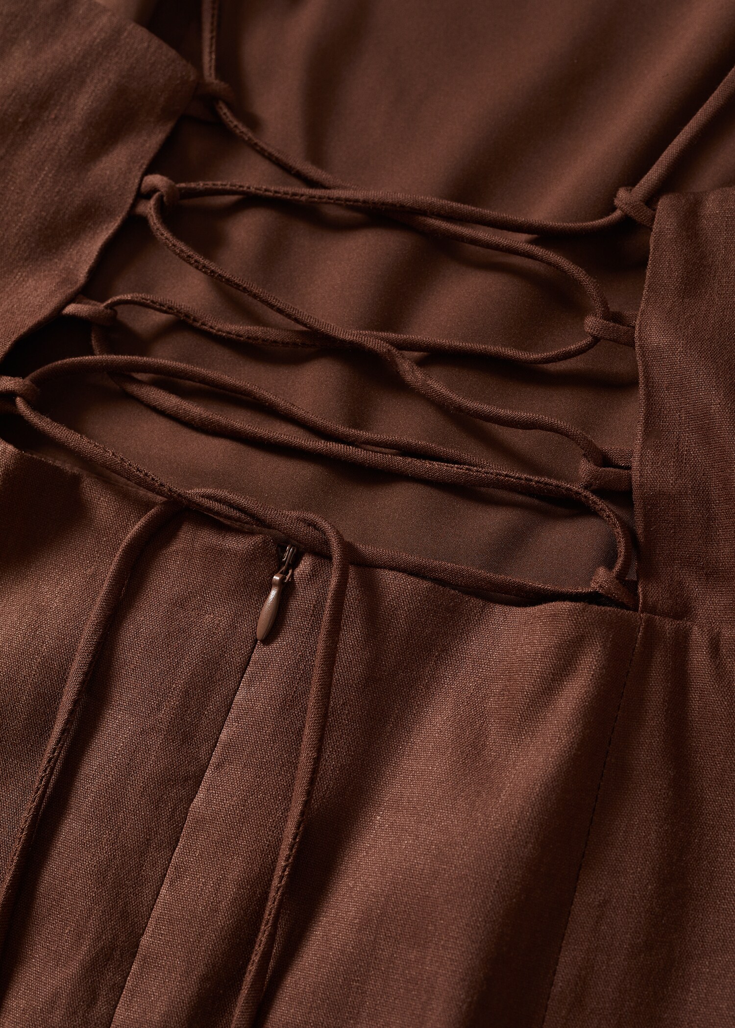 Vestit lli tirants - Detall de l'article 8