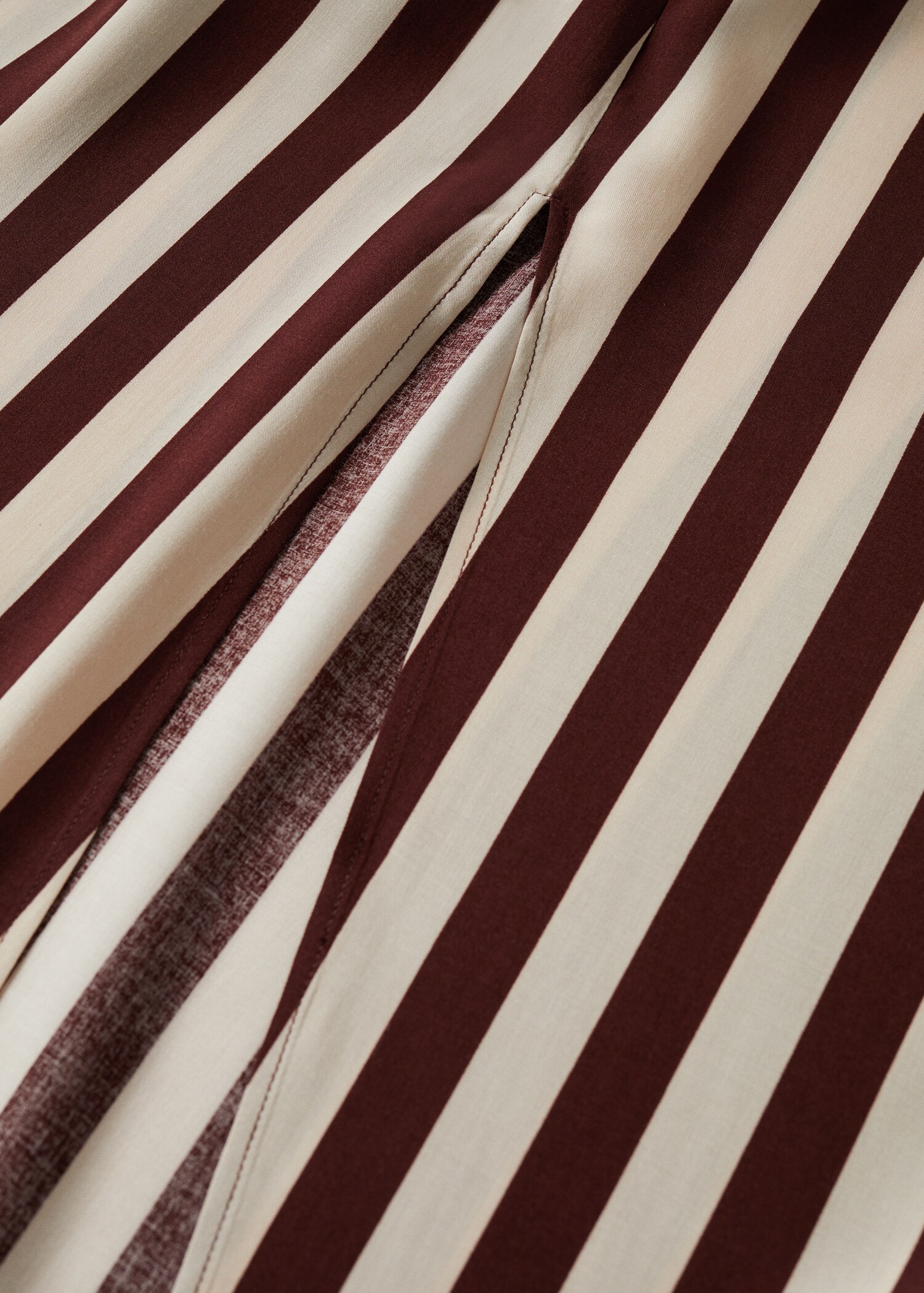 Flowy printed dress - Details of the article 8