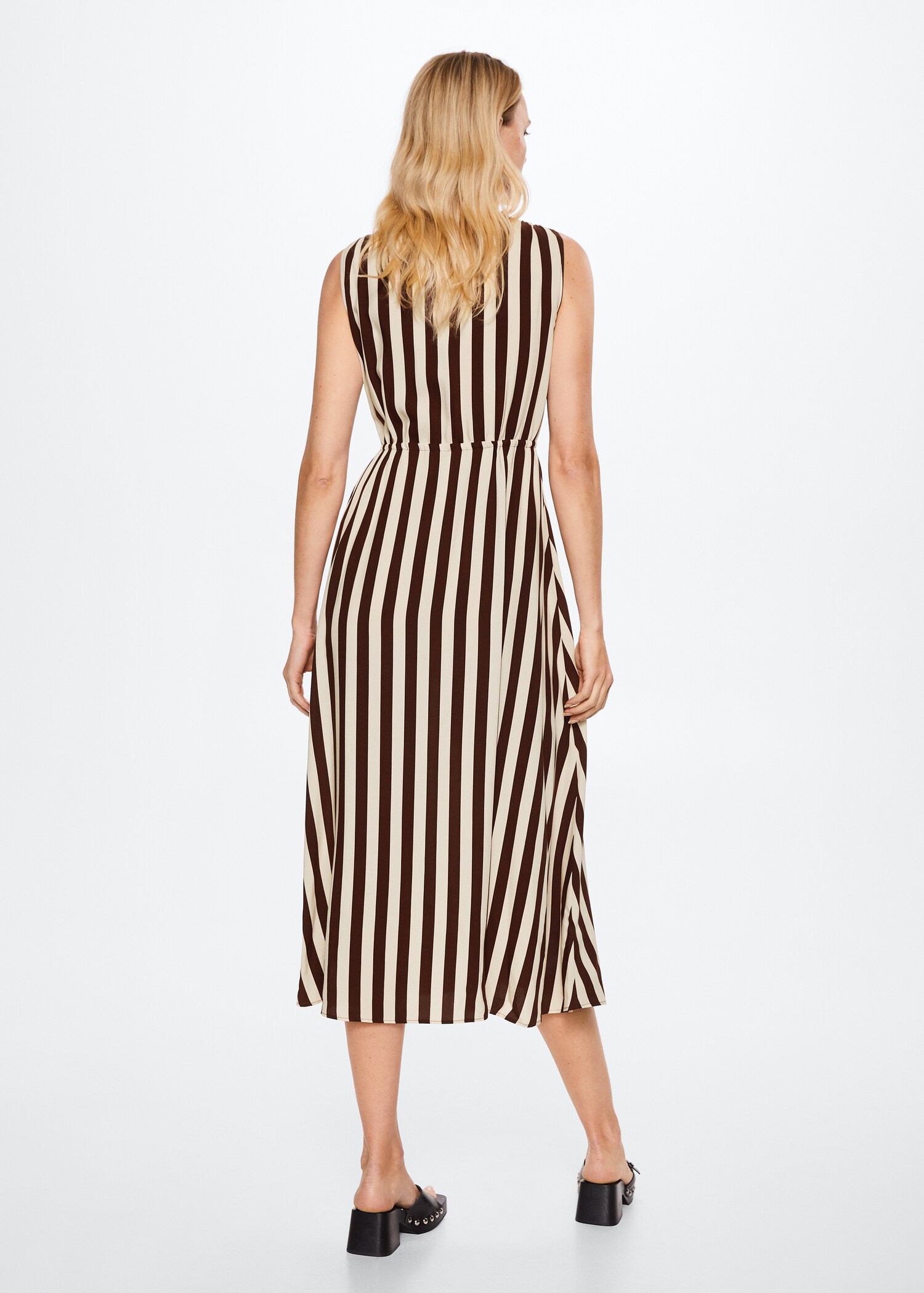 Flowy printed dress - Reverse of the article