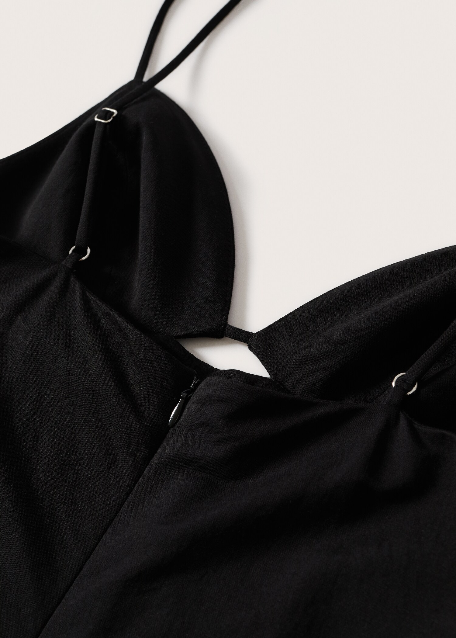 Flowy slit dress - Details of the article 8