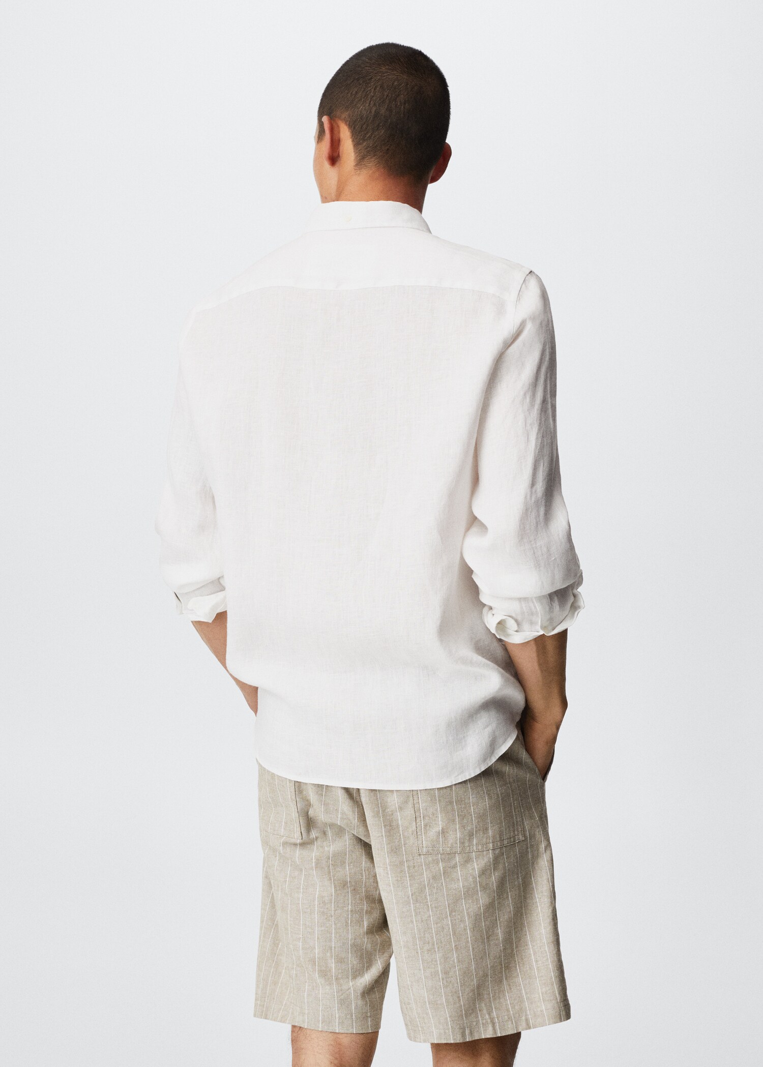 100% linen slim-fit shirt - Reverse of the article