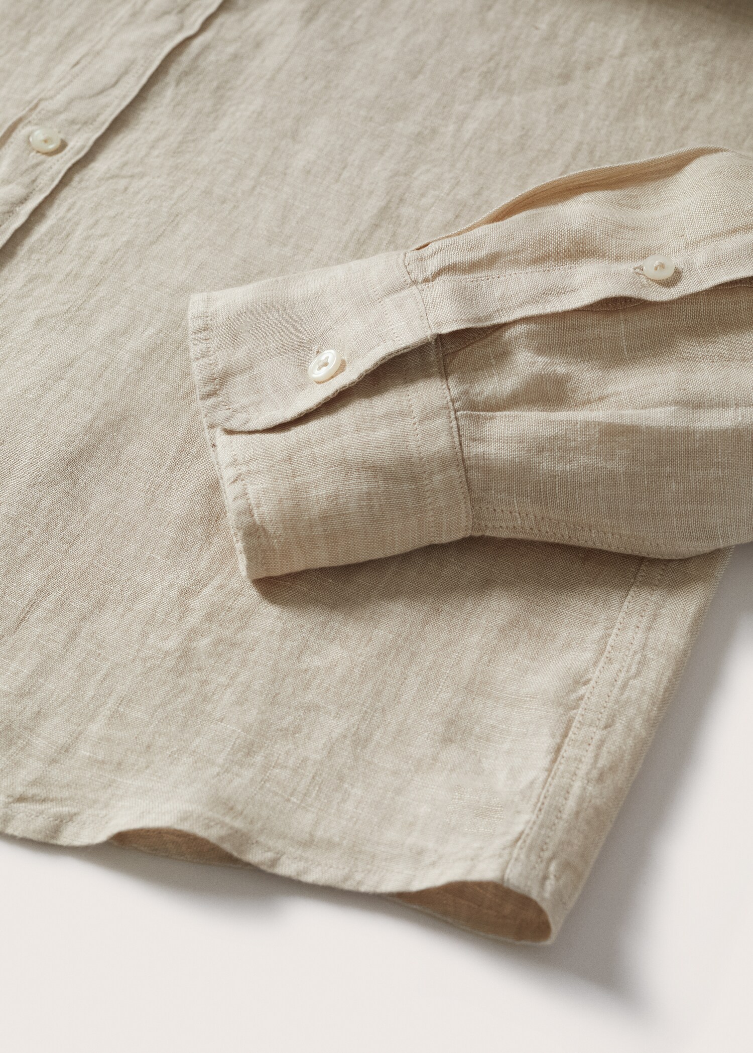 100% linen slim-fit shirt - Details of the article 7