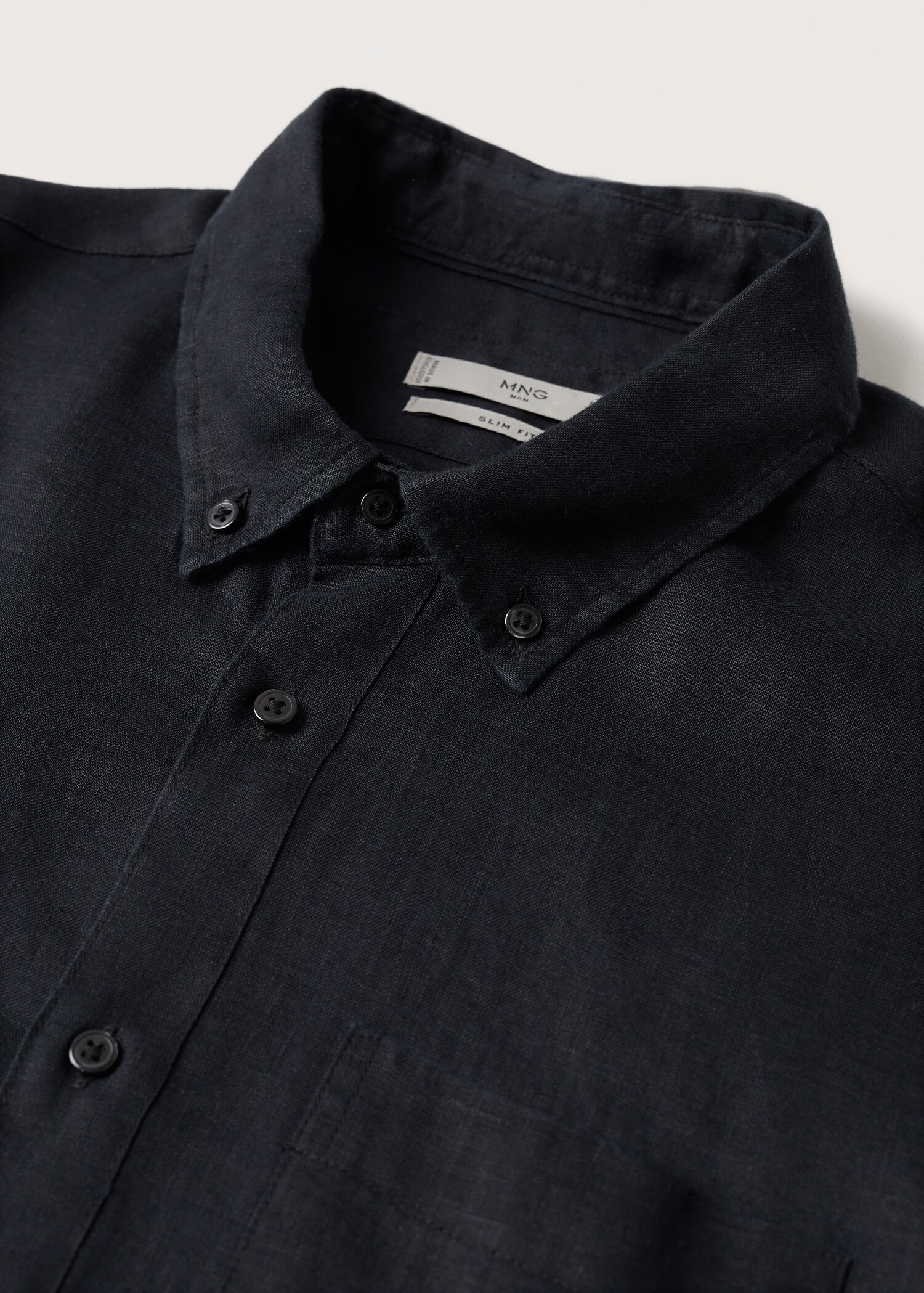 100% linen slim-fit shirt - Details of the article 8