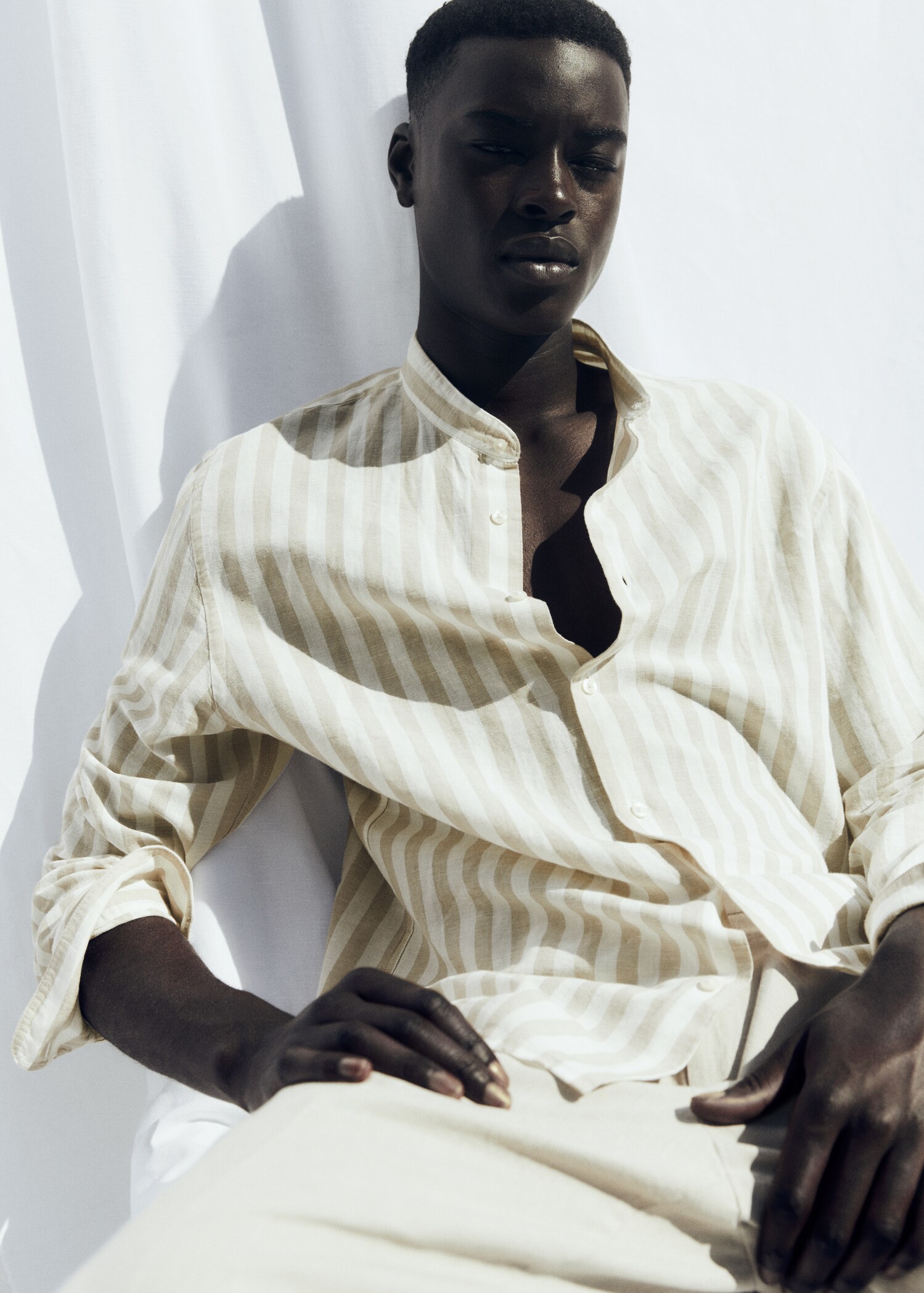 Chemise regular-fit lin rayures  - Détail de l'article 5