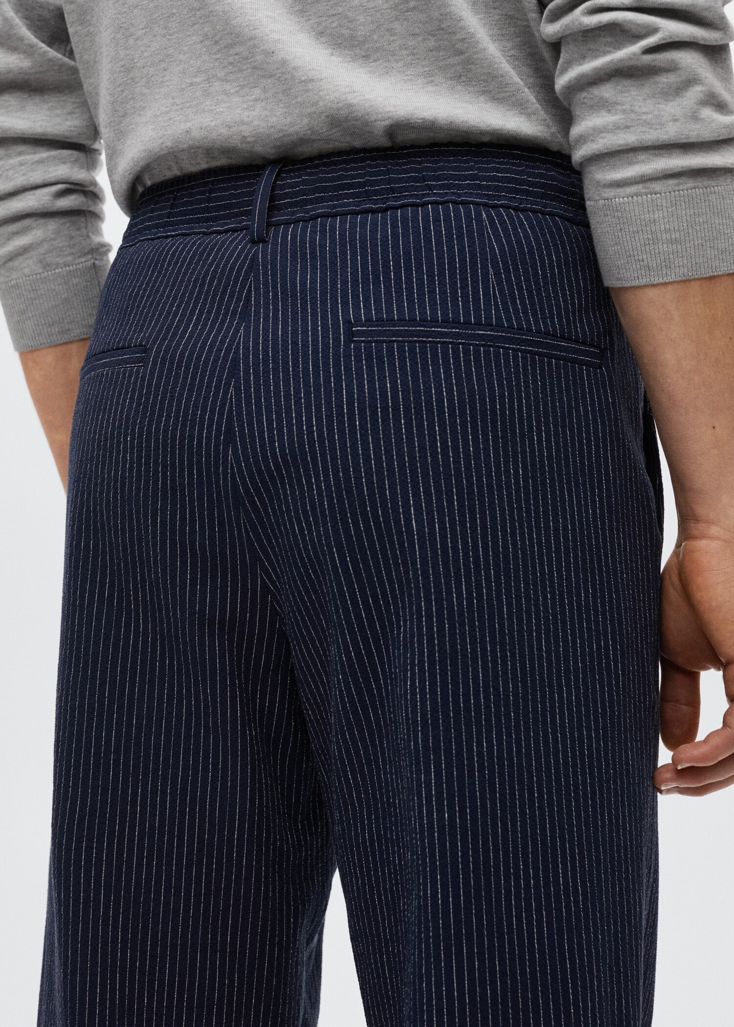 Pantalón pinzas efecto seersucker - Detalle del artículo 3