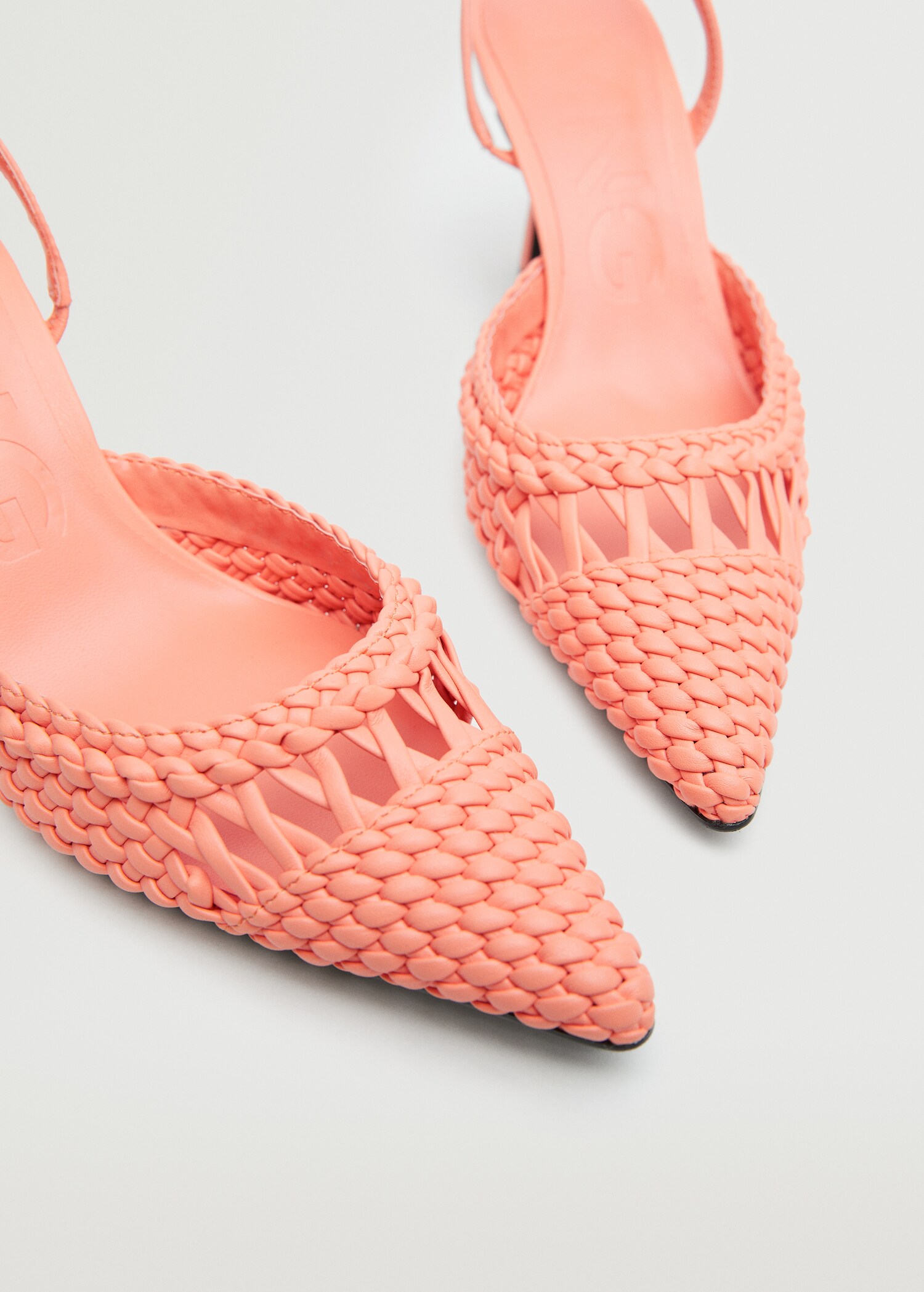 Gevlochten schoenen met hakken - Detail van het artikel 2