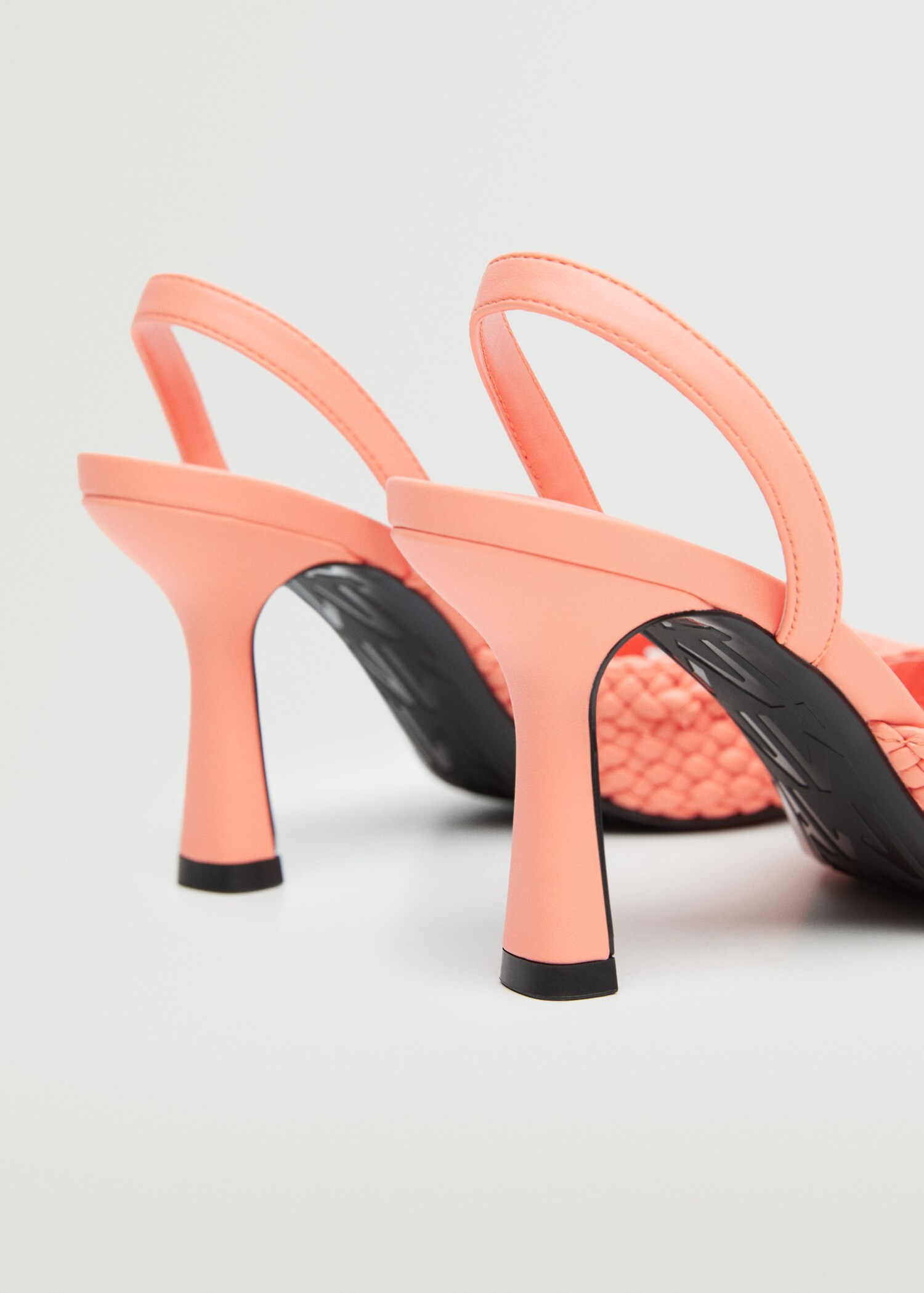 Gevlochten schoenen met hakken - Detail van het artikel 3