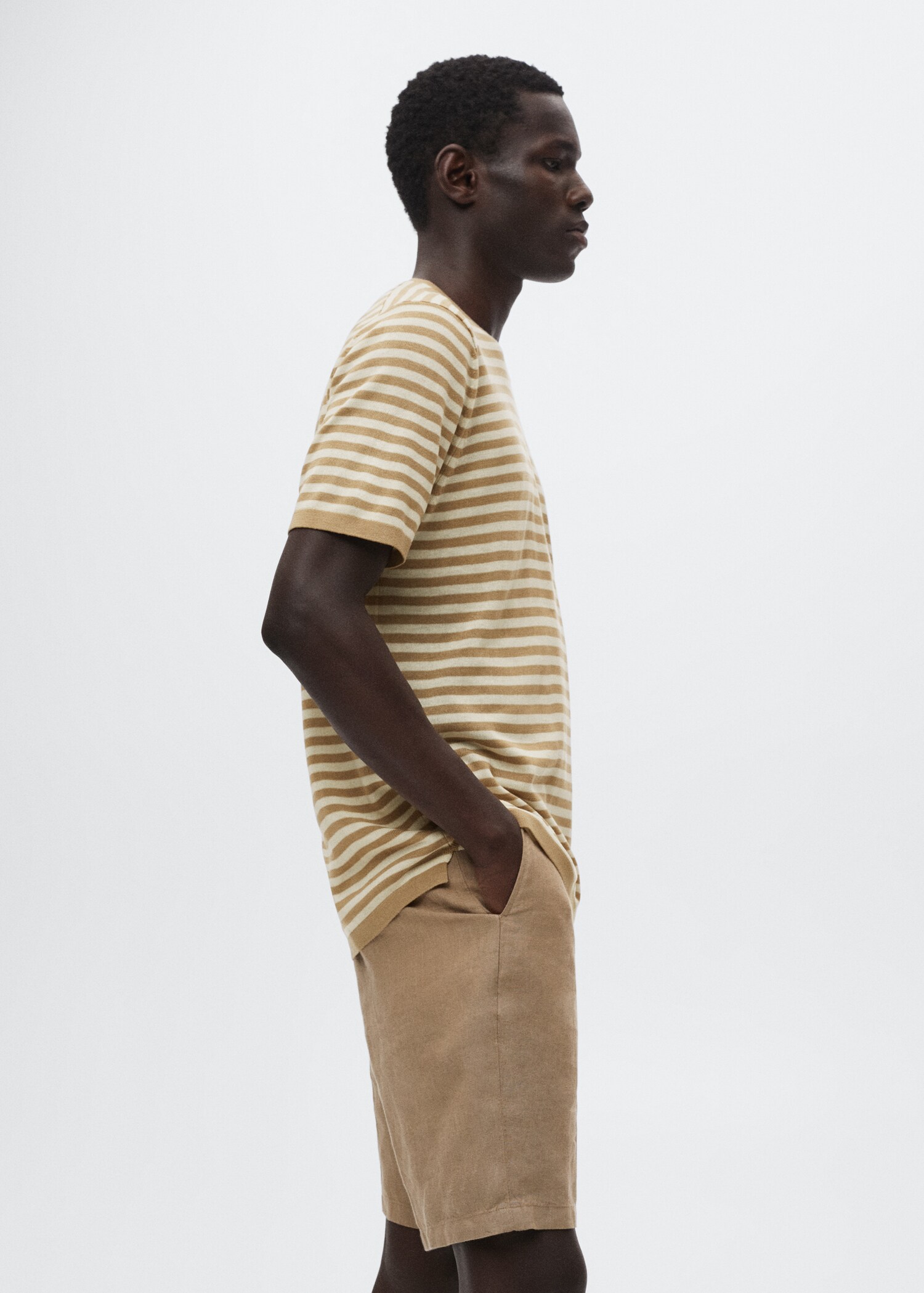 Striped linen T-shirt - Details of the article 2