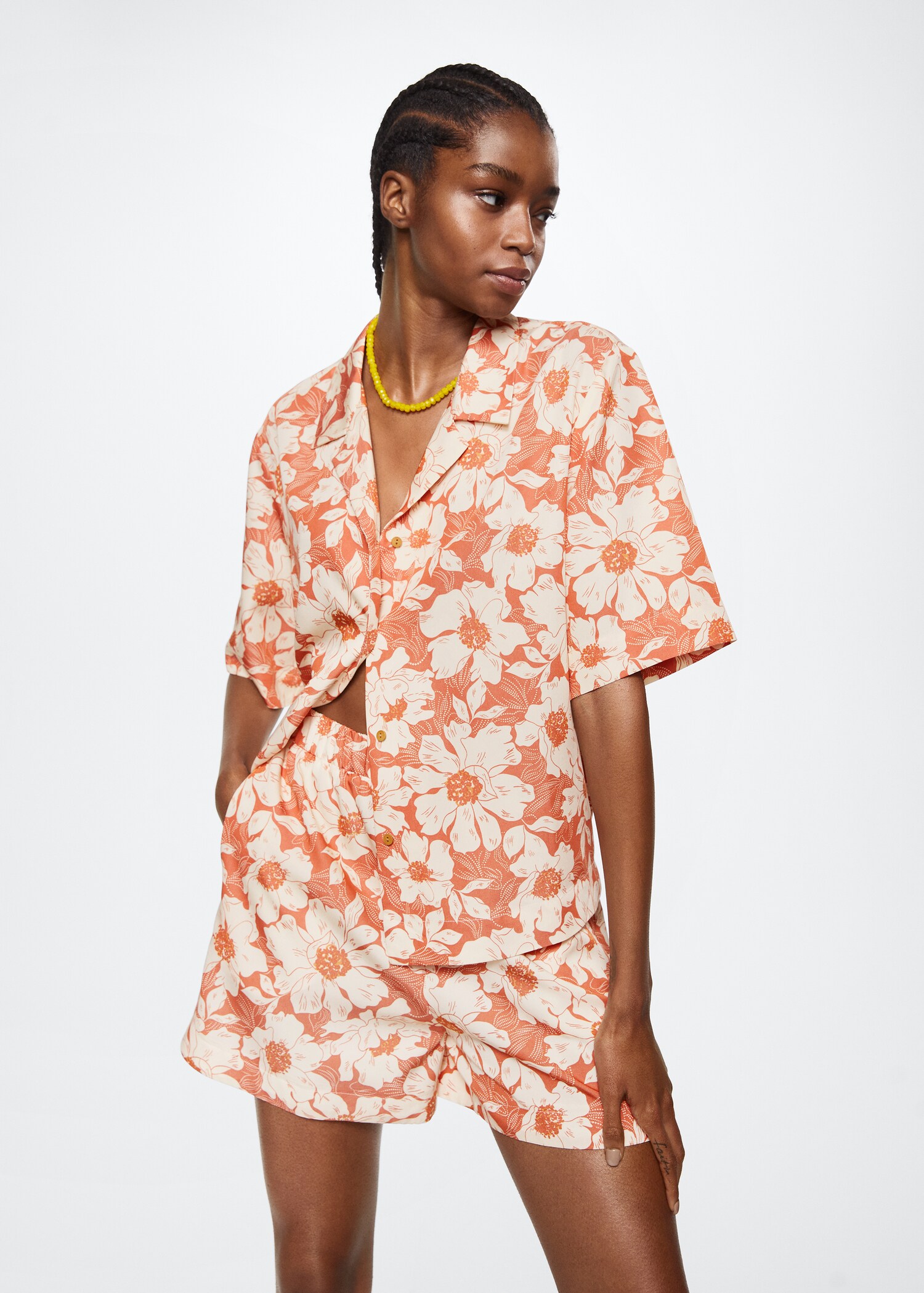 Short imprimé fleurs - Plan moyen