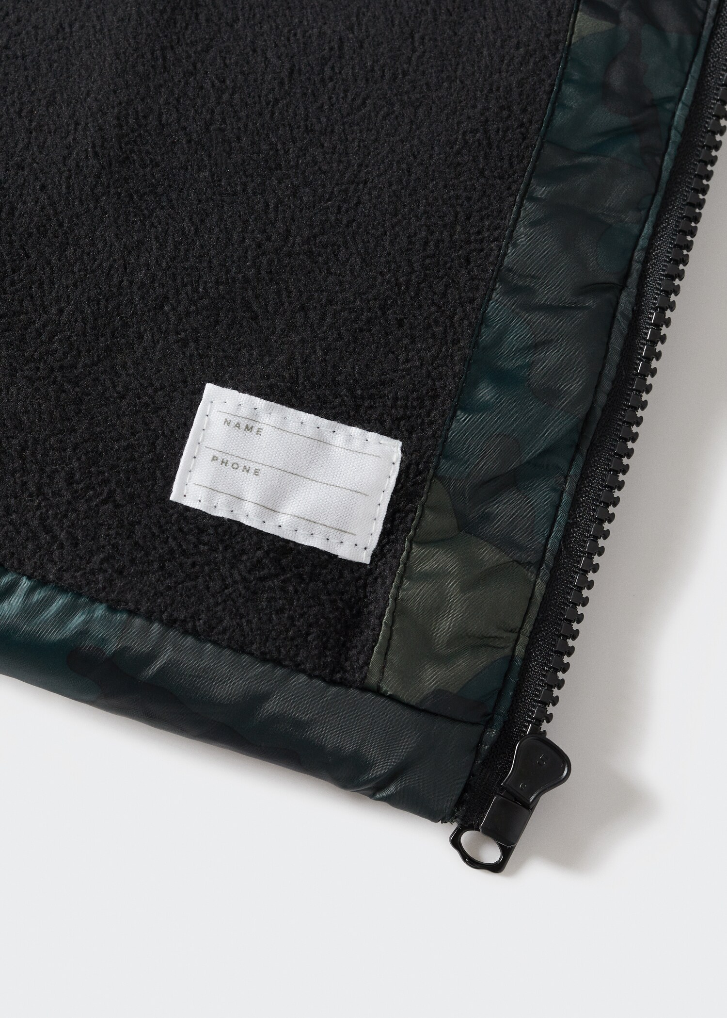 Quilted gilet - Details of the article 8