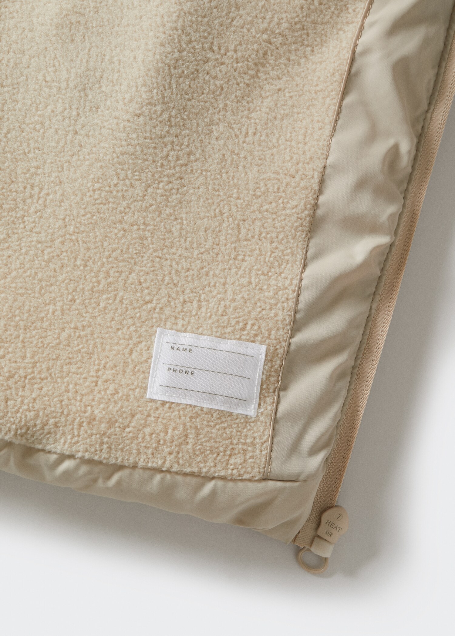 Quilted long coat - Details of the article 8