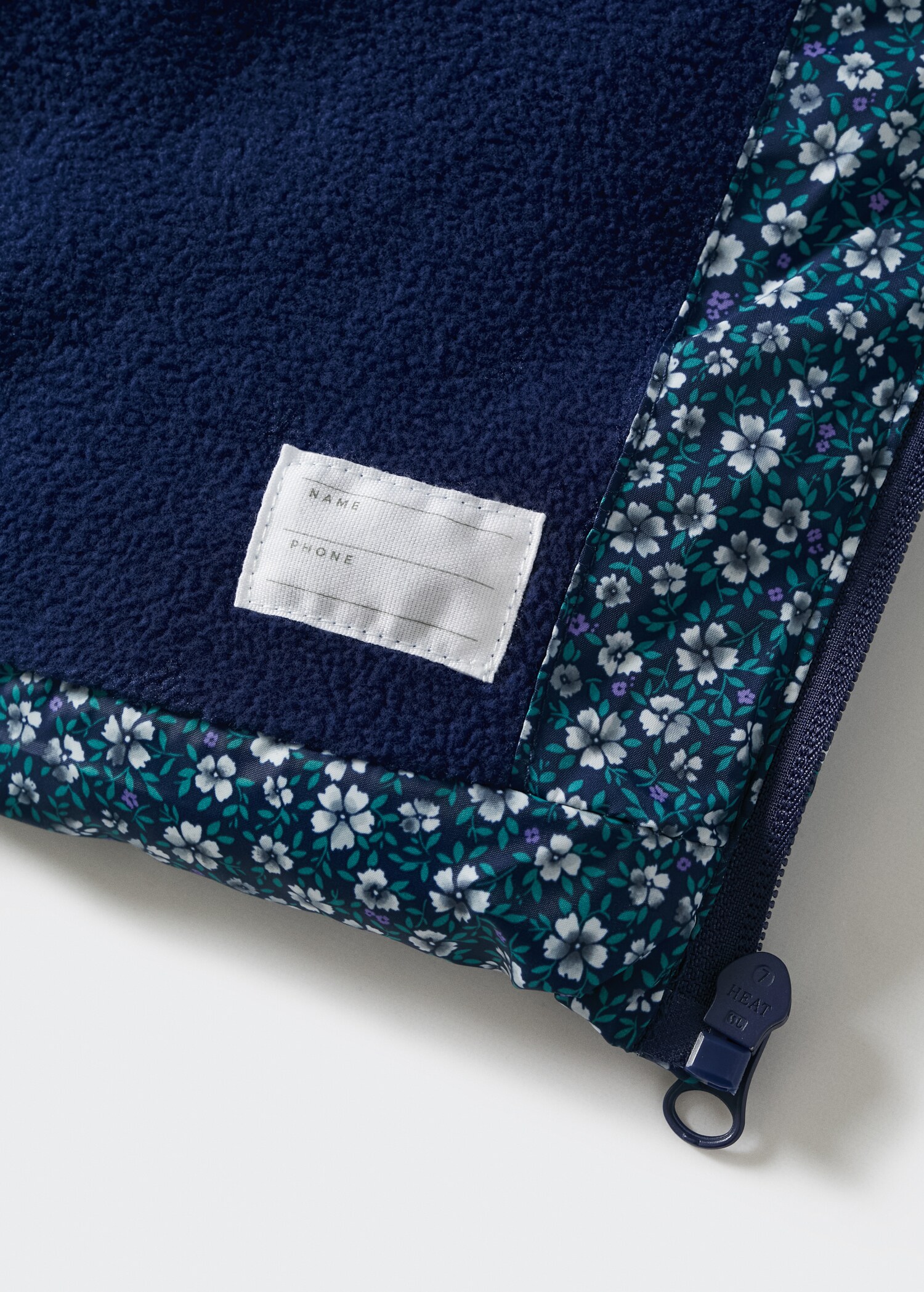 Quilted long coat - Details of the article 8