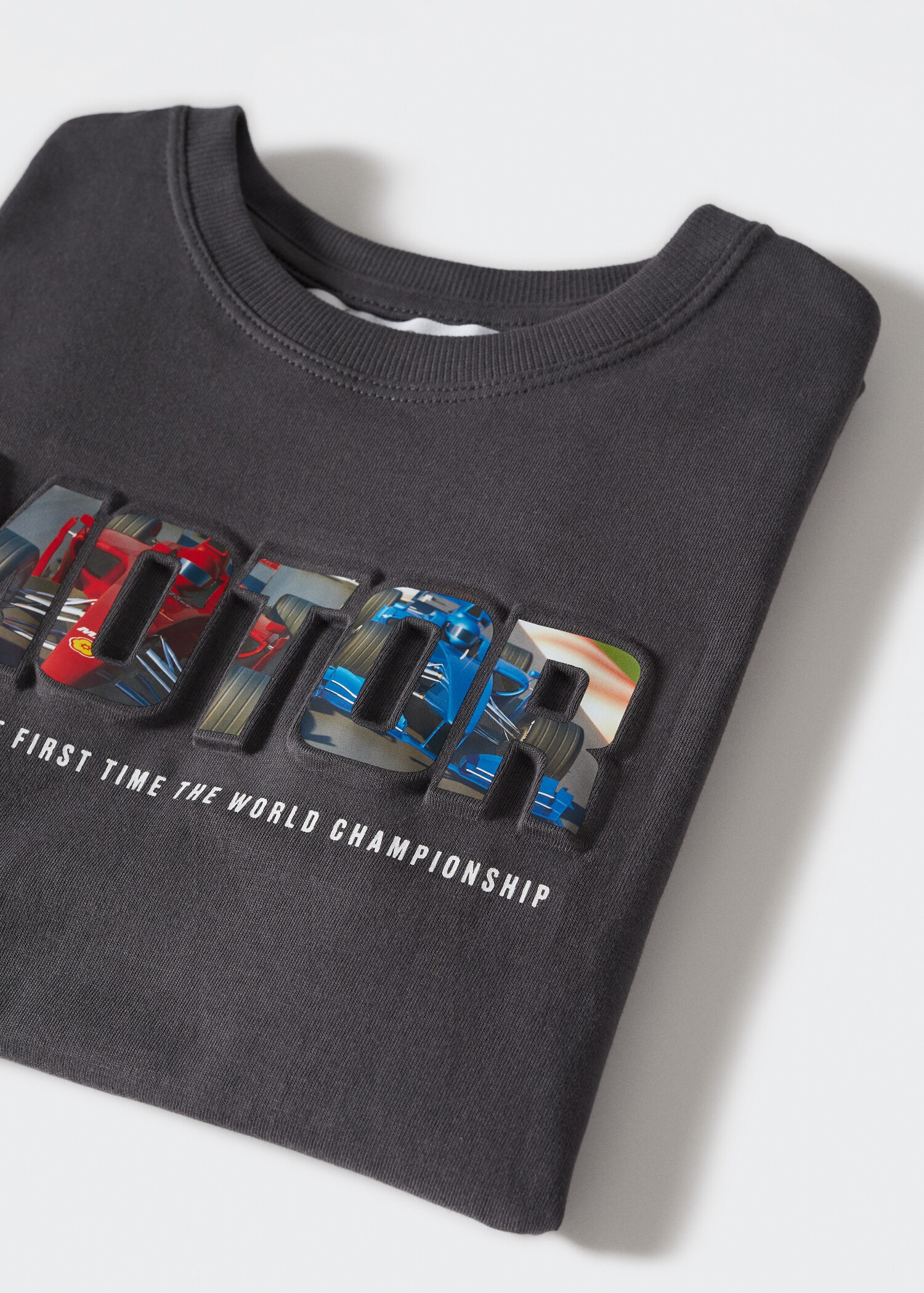 Embossed printed t-shirt - Details of the article 8