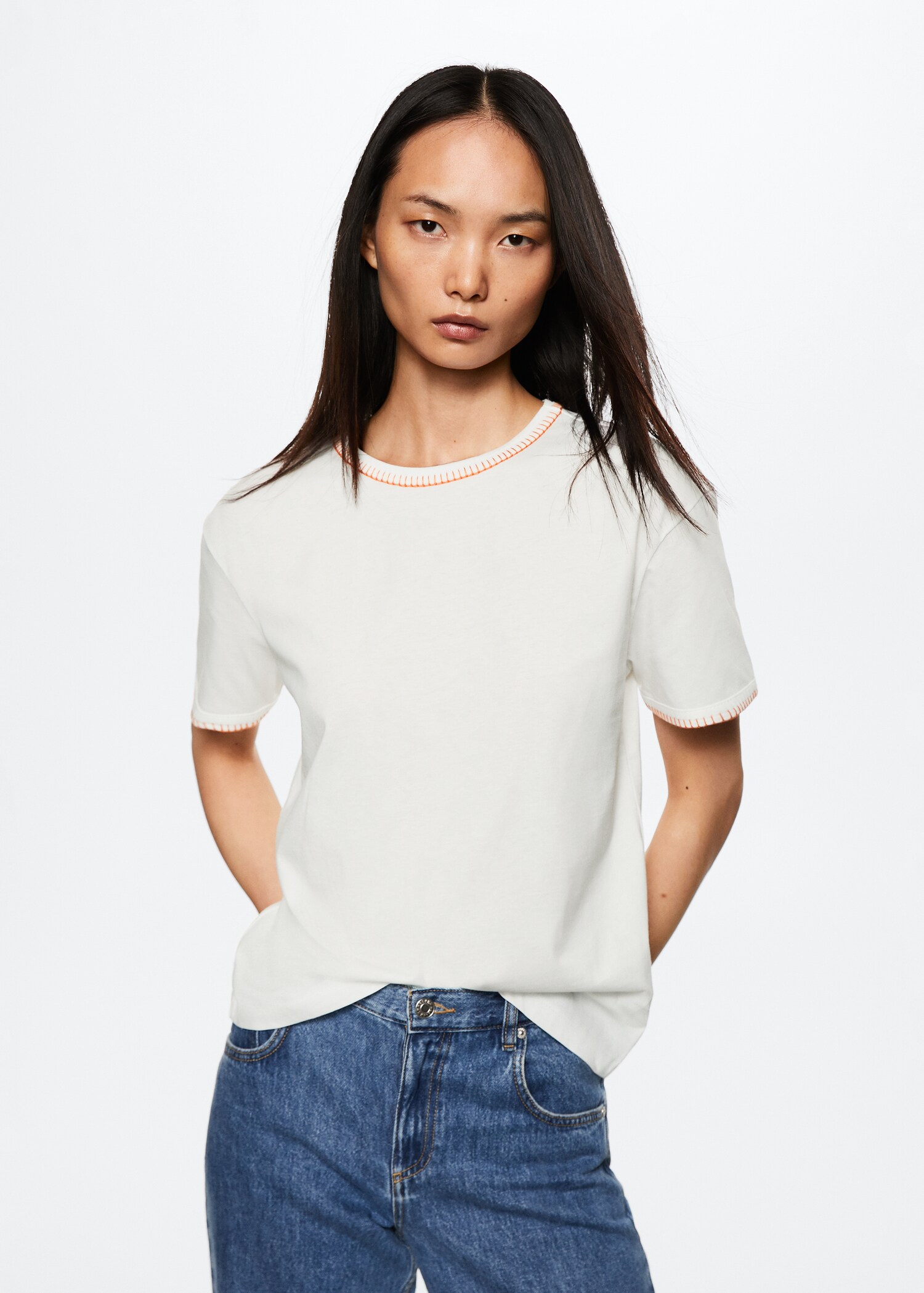 Camiseta algodón bordados - Plano medio