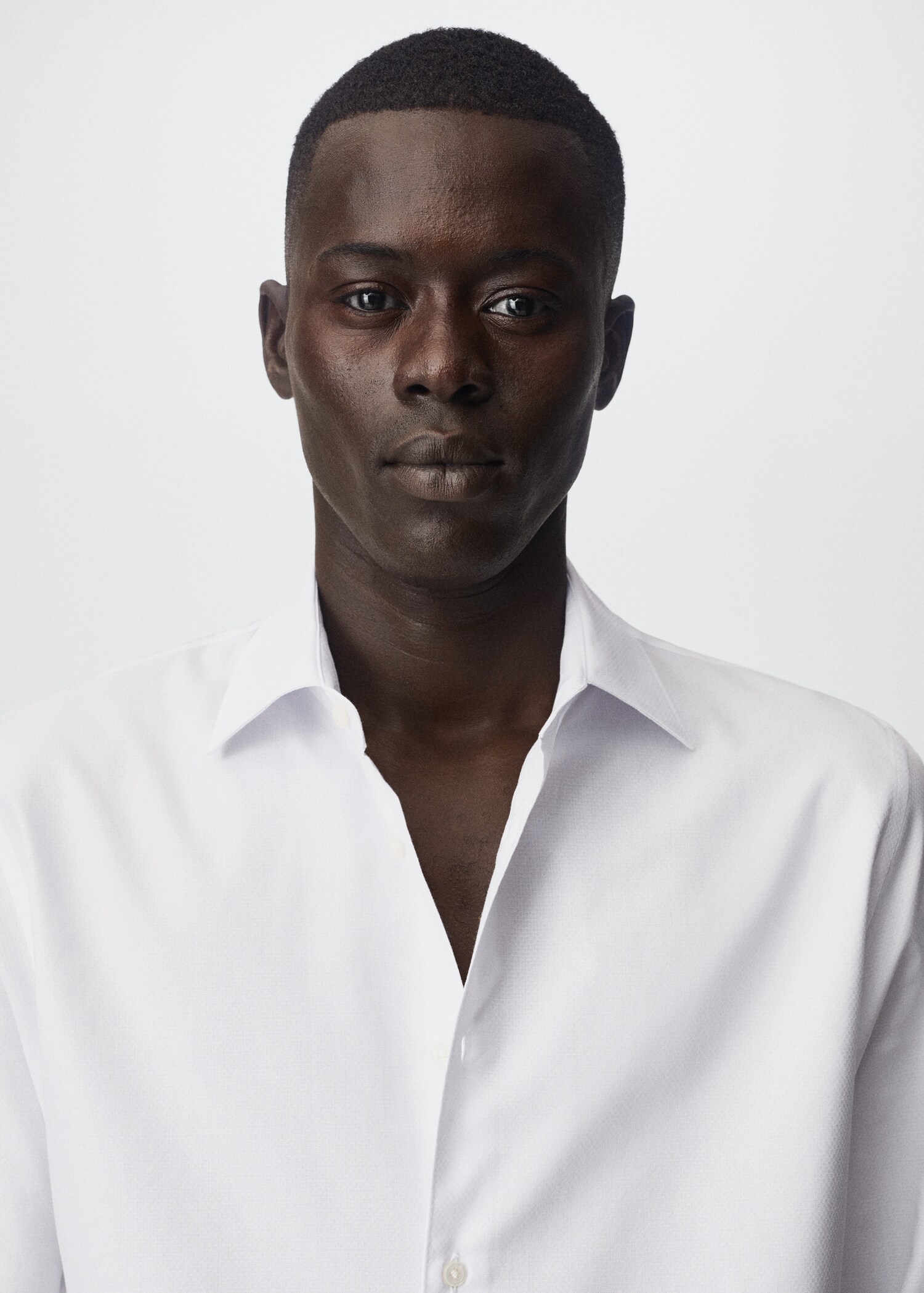 Slim fit cotton shirt - Details of the article 1