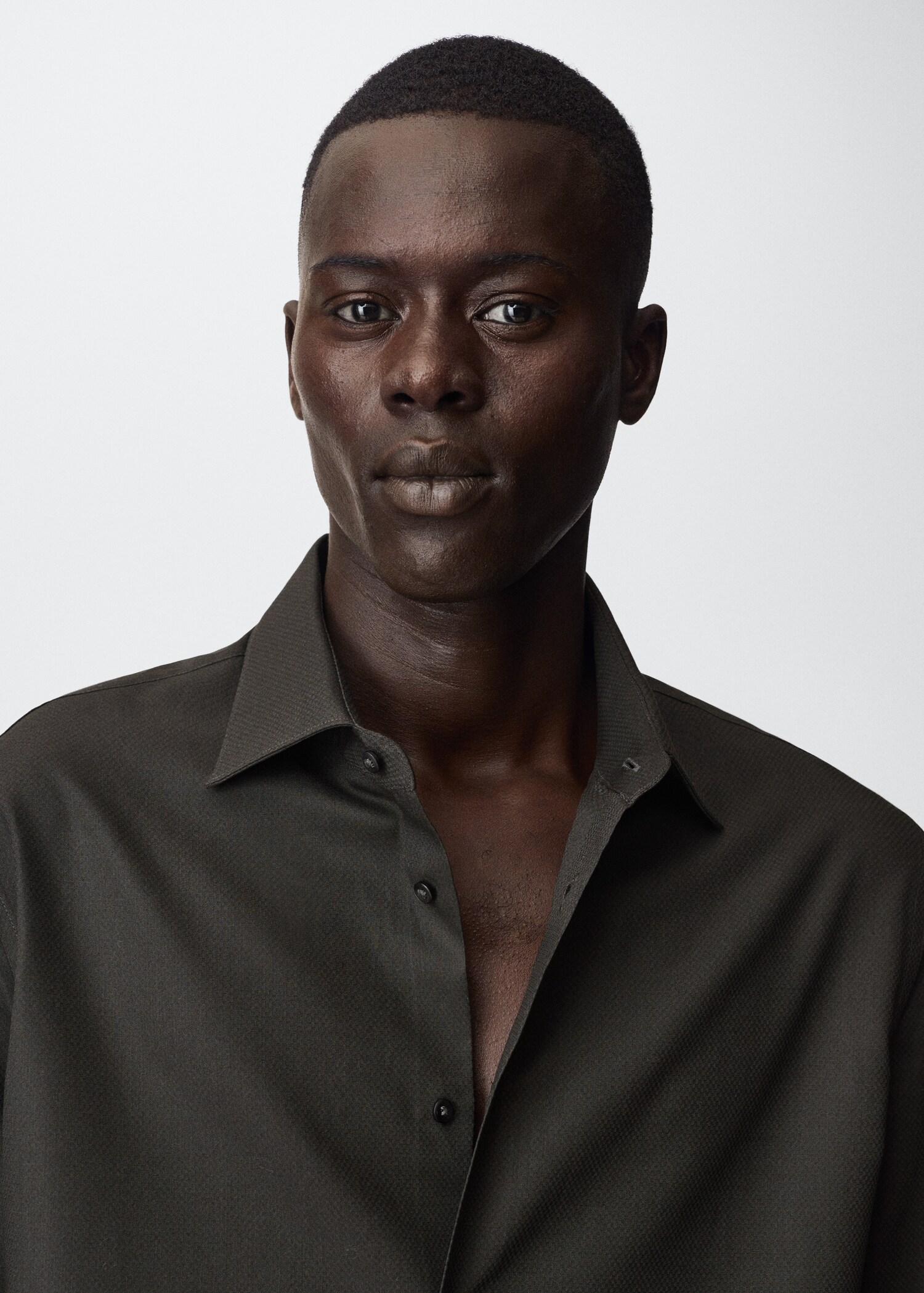 Slim fit cotton shirt - Details of the article 1