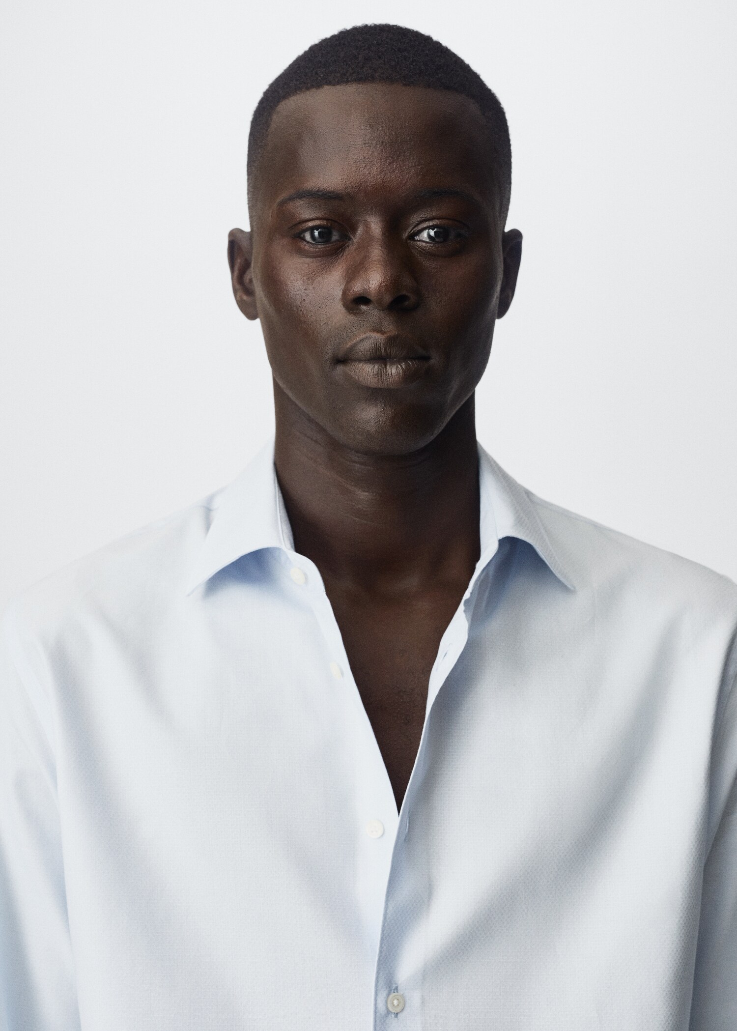 Slim fit cotton shirt - Details of the article 1