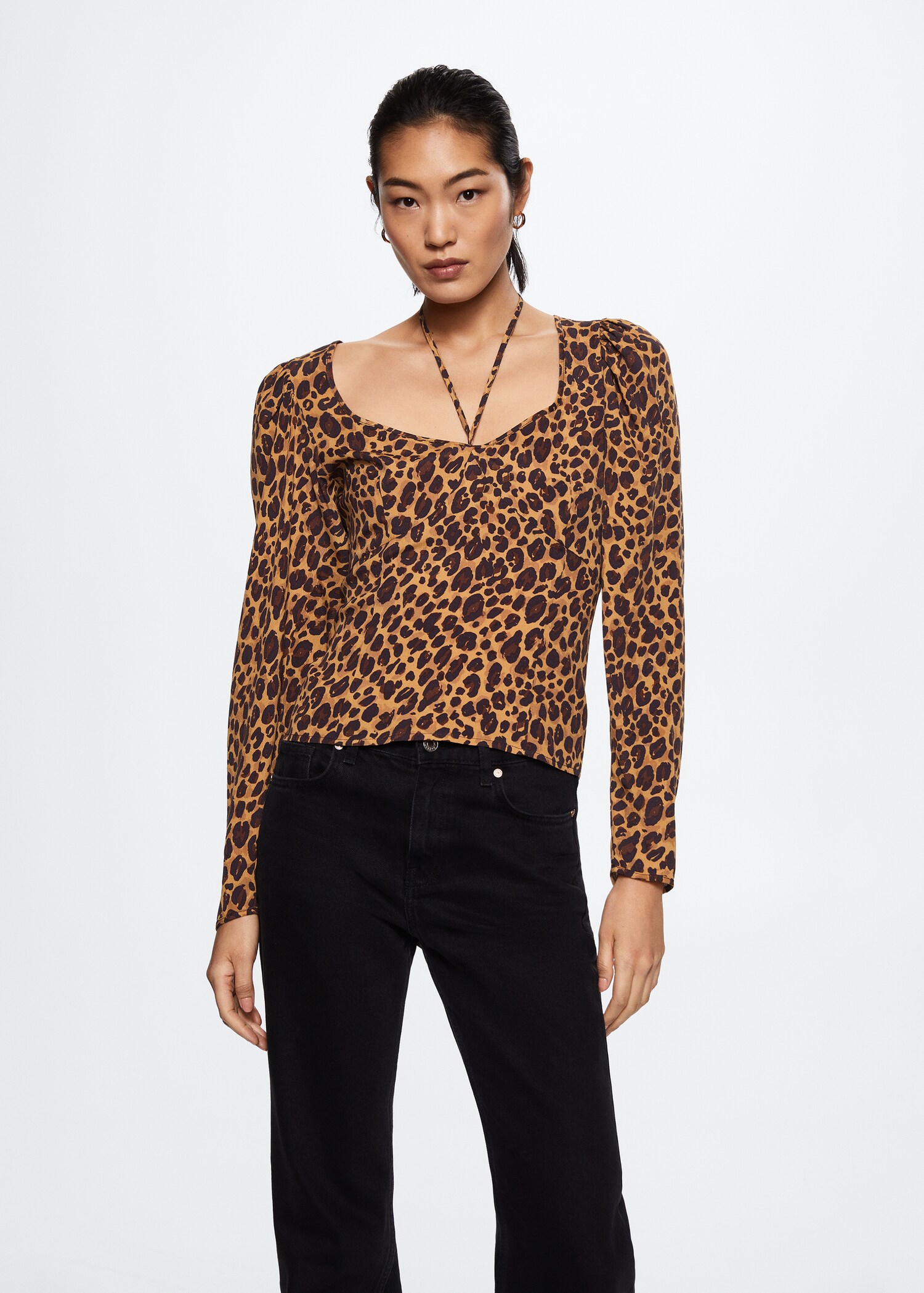 Blouse léopard légère - Plan moyen