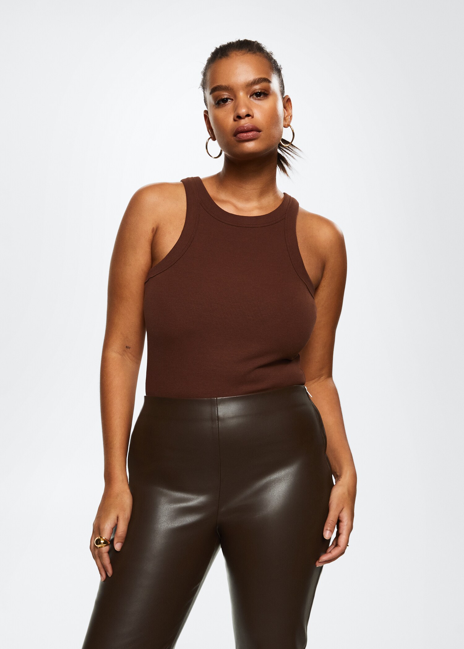 Leather-effect leggings with split hems - Details of the article 3