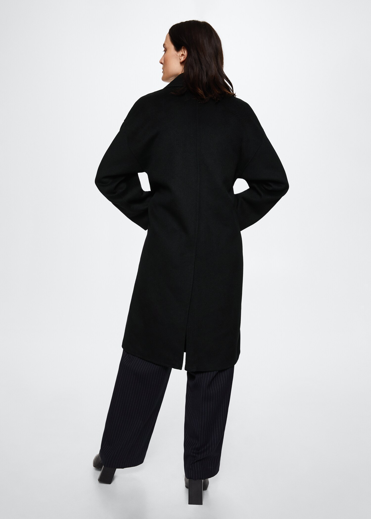 Handmade oversized wool coat - Reverse of the article